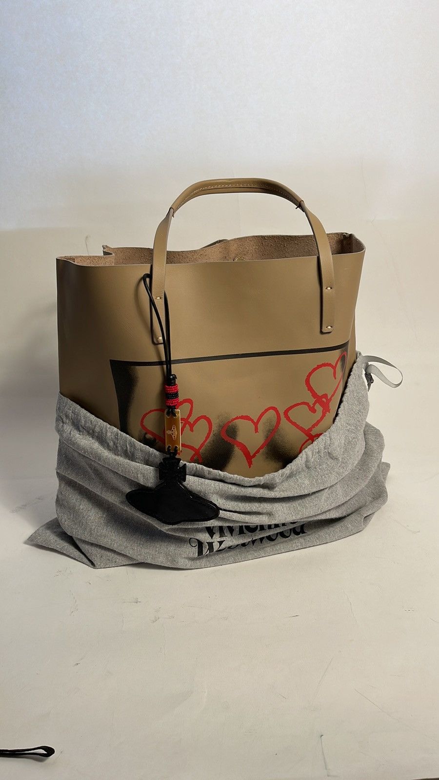 Vivienne Westwood Vivienne Westwood TITS ARTWORK NATURAL LEATHER TOTE NWT Size ONE SIZE - 9 Thumbnail