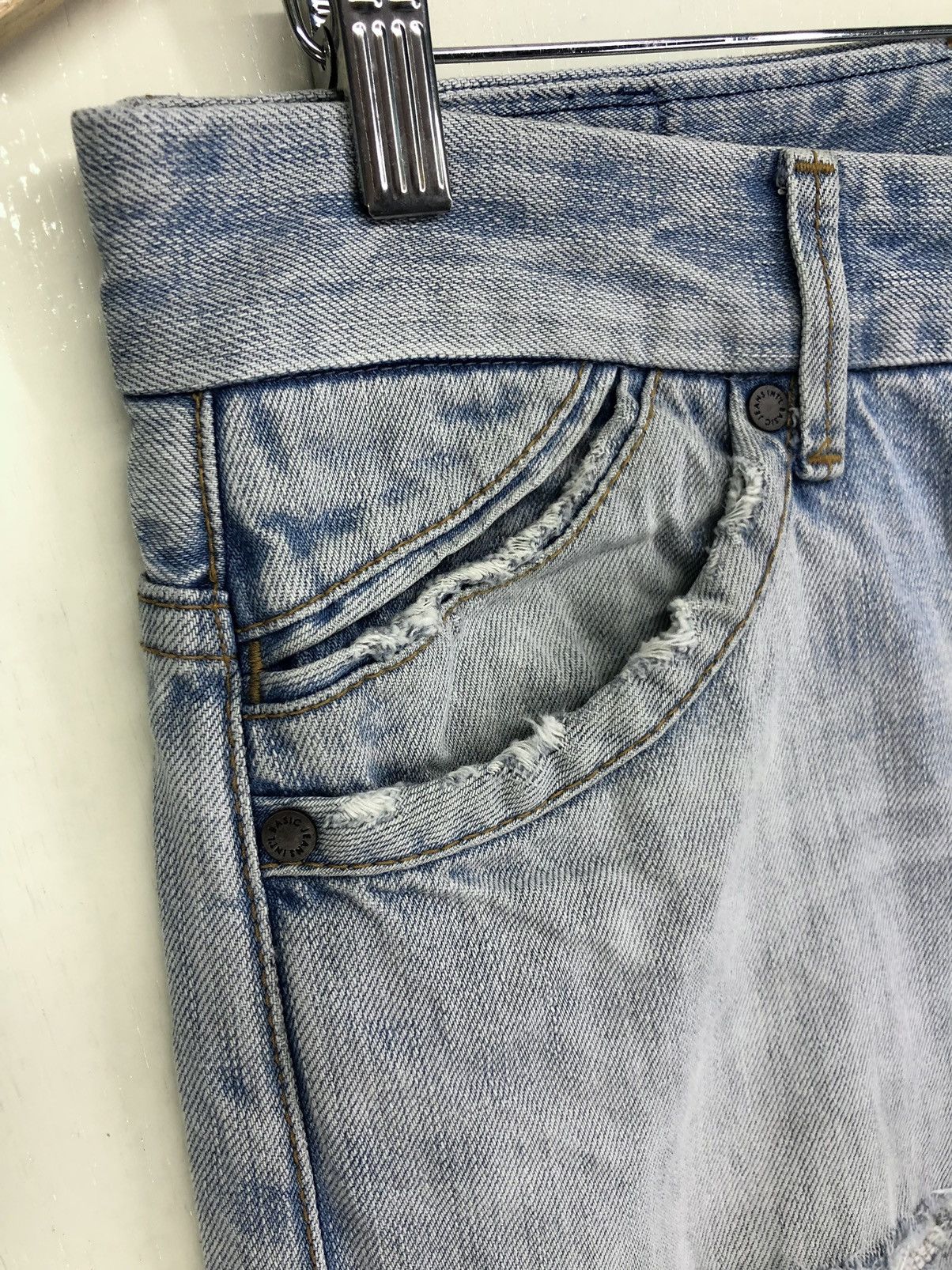 Japanese Brand Ripo Trenta Anni Distressed Light Wash Jeans Size US 32 / EU 48 - 6 Thumbnail