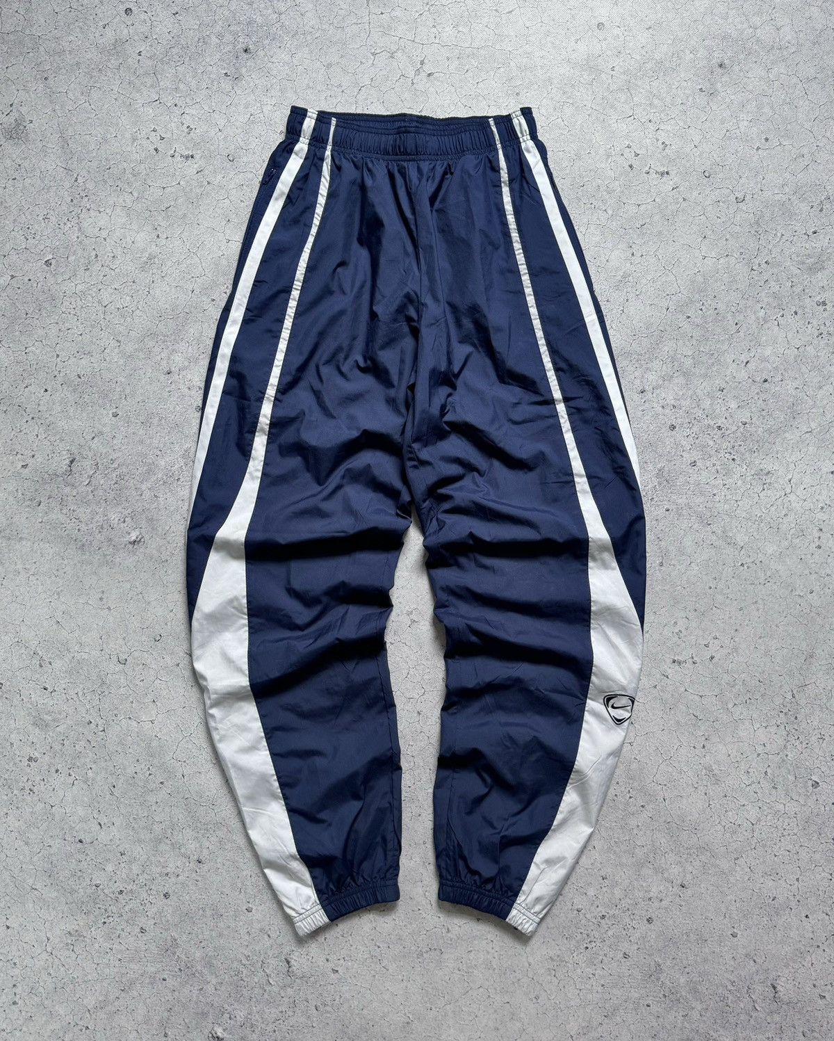 Nike × Vintage Nike Nylon Track Pants 90s Baggy Drill Joggers Y2K Size US 30 / EU 46 - 1 Thumbnail