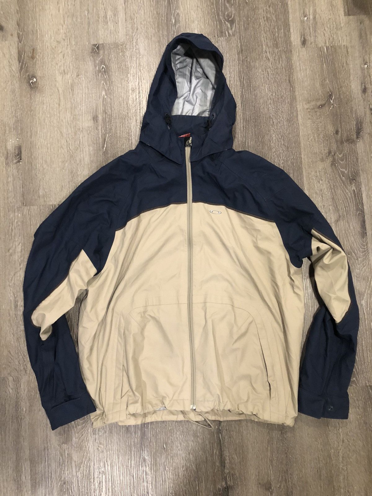 image of Arcteryx x Oakley Vintage 2 Tone Oakley Gorpcore Jacket in Tan, Men's (Size XL)