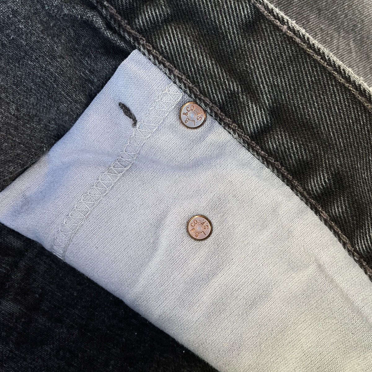 Levi's × Vintage Vintage Distressed Levi’s Made In USA 550 Denim Jean Pants Size US 33 - 7 Thumbnail
