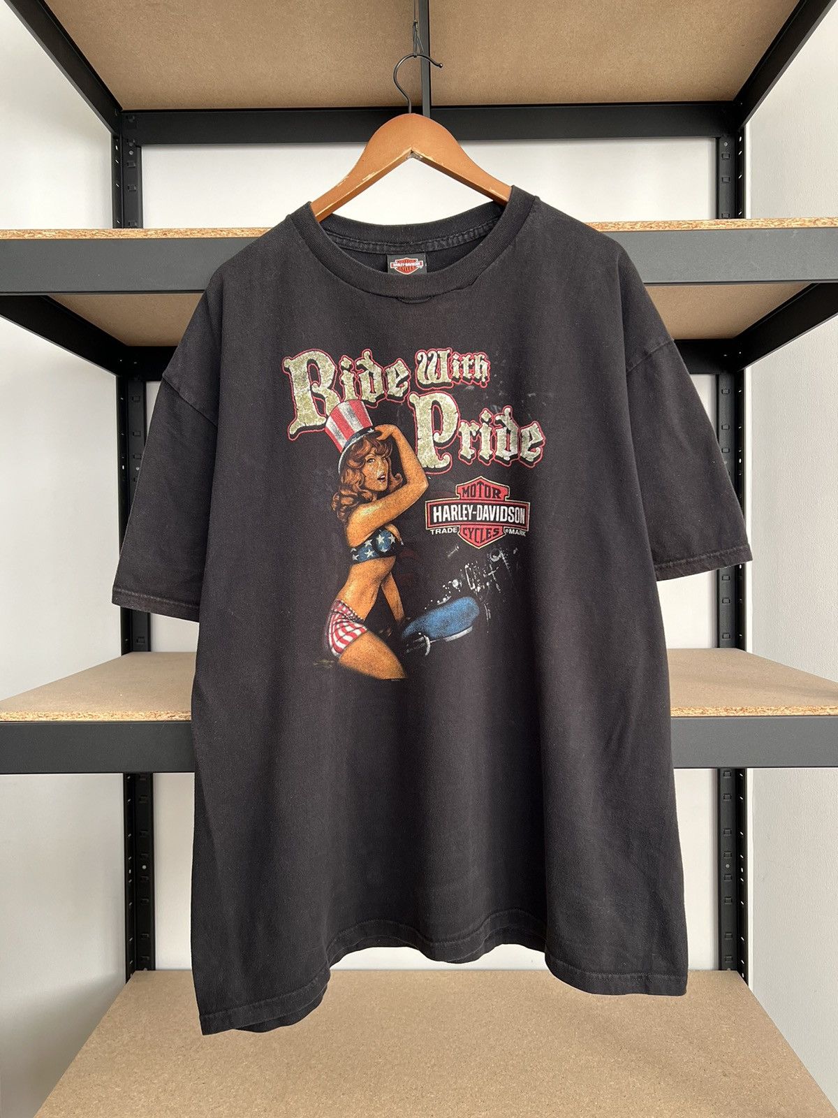 Harley Davidson Vintage 2012 Harley Davidson Sexy Girl Ride with Pride Tee Size US XXL / EU 58 / 5 - 1 Thumbnail