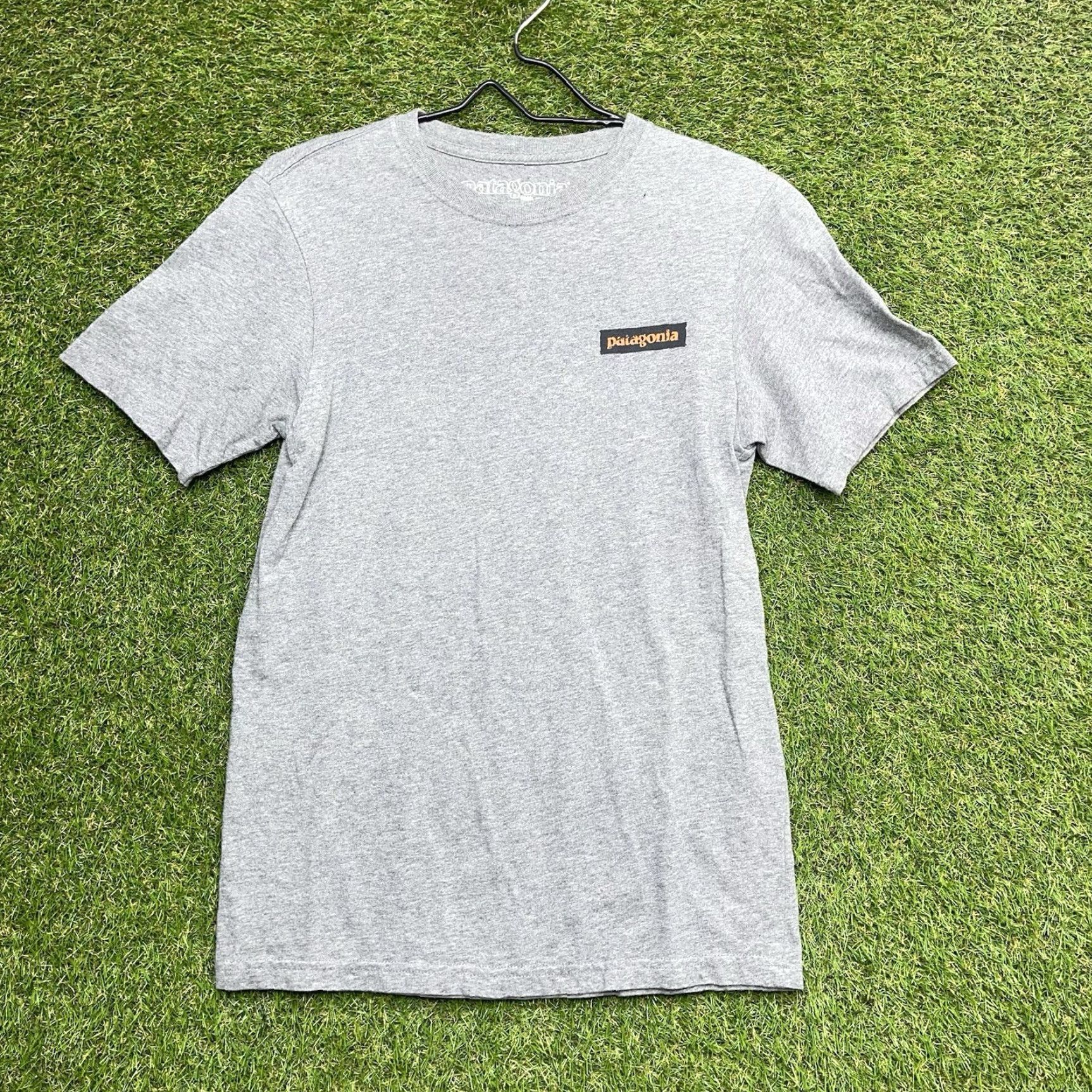 Patagonia Patagonia Shirt Mens XS Grey Short Sleeve Haleiwa Button-Up Vintage Distressed Wave Outdoor 90s Mens Size US XS / EU 42 / 0 - 2 Thumbnail