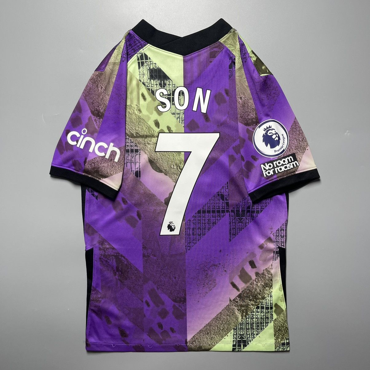 Nike TOTTENHAM NIKE 2021/2022 FOOTBALL THIRD JERSEY #7 SON Size US S / EU 44-46 / 1 - 1 Thumbnail