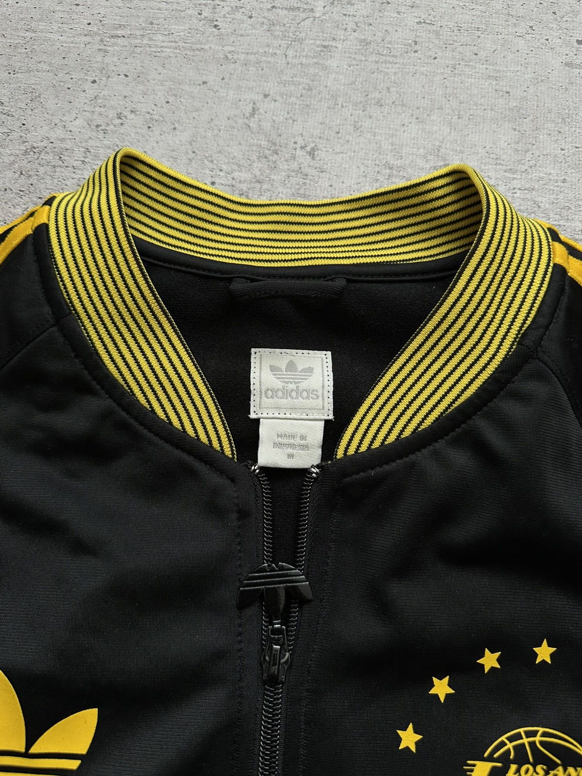 Adidas Adidas LA Lakers 15 Time NBA World Champions Track Jacket Size US M / EU 48-50 / 2 - 9 Thumbnail