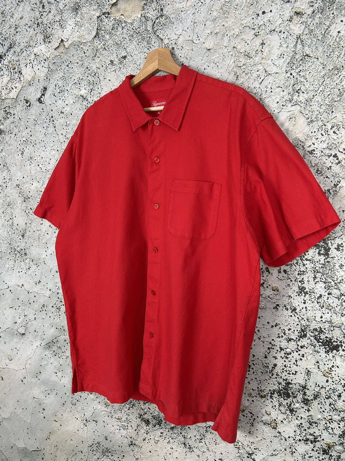 Supreme Supreme Red Summer Shirt Streetwear Rap Baggy Skate Size US XL / EU 56 / 4 - 2 Thumbnail