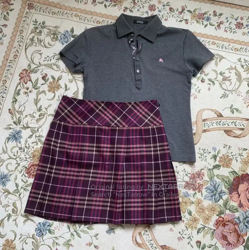 Burberry Burberry Purple Wool Women's Short Skirt. Size 23" - 1 Thumbnail