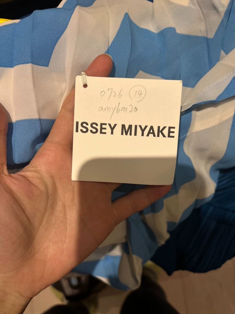 Issey Miyake Issey Miyake Blue and white halter top Size M / US 6-8 / IT 42-44 - 2 Thumbnail