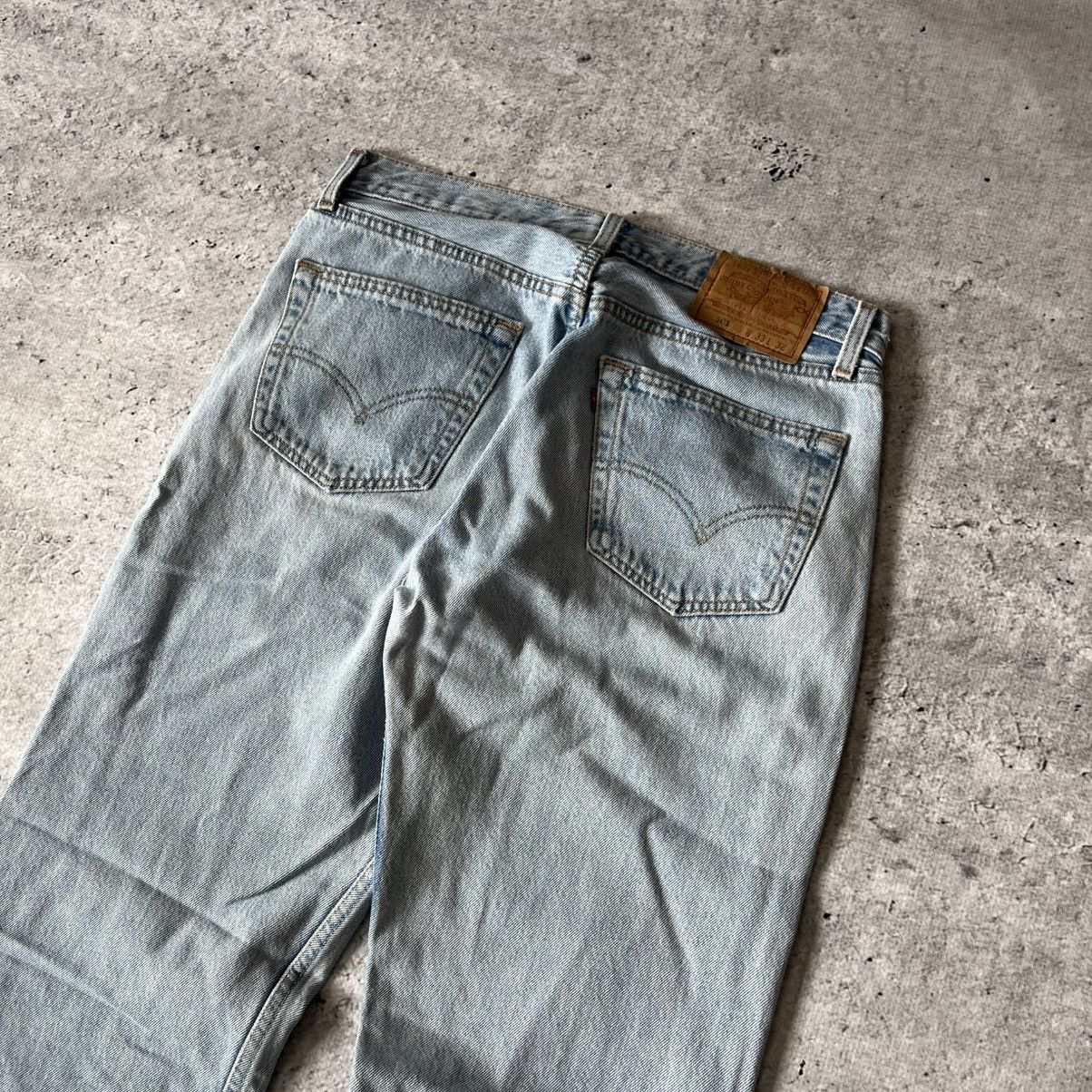 Levi's Levis 501 denim jeans 33x32 baby blue 90s made jn usa Size US 33 - 4 Thumbnail