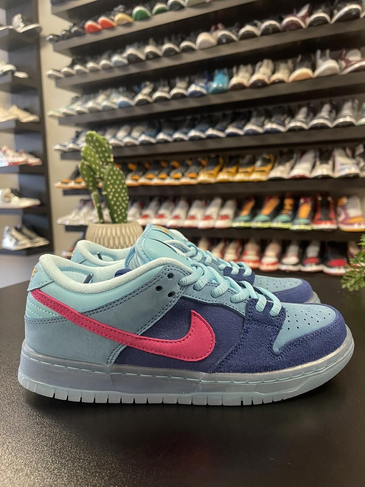 Nike Size 5 - Nike Dunk Low SB x Run The Jewels 4/20 DO9404-400 Size US 5 / EU 37 - 3 Thumbnail