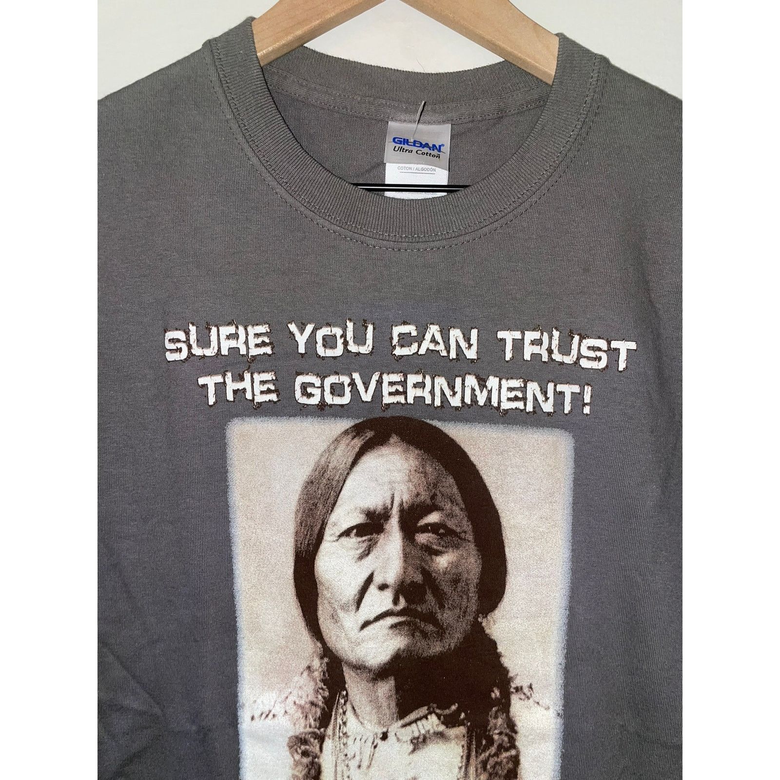 Gildan Y2K Sitting Bull Chief Joseph Ask An Indian Joke Shirt Small Size US S / EU 44-46 / 1 - 2 Thumbnail
