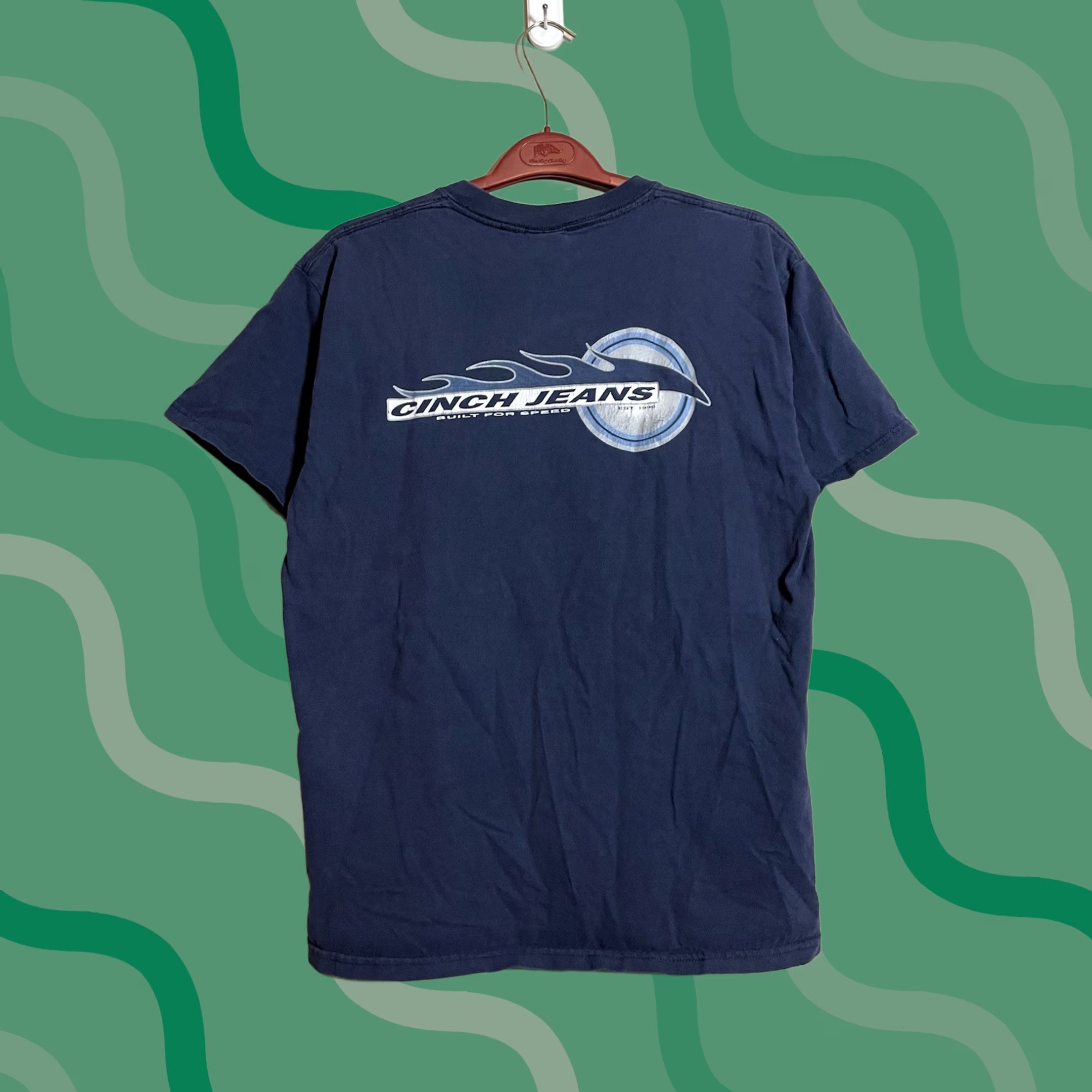 Vintage Cinch Logo Crew Neck T Shirt Short Sleeve Sunset Blue L Men's Shirt Graphic Print Vintage: No, 21" Pit to Pit, 28" Length, Easy Care, USA Theme Size US L / EU 52-54 / 3 - 1 Thumbnail