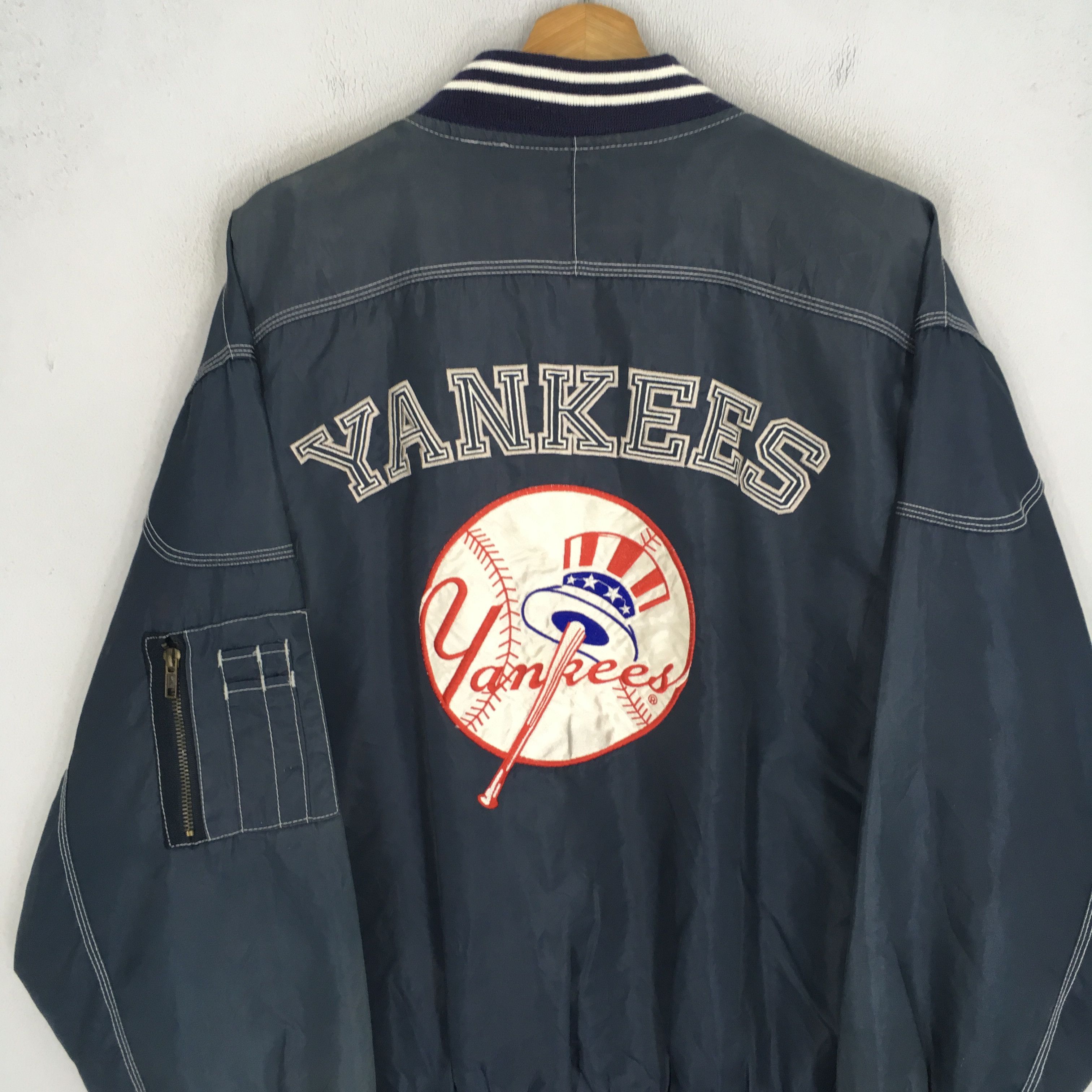 New York Yankees vintage new york yankess - 1690 Size US L / EU 52-54 / 3 - 11 Thumbnail