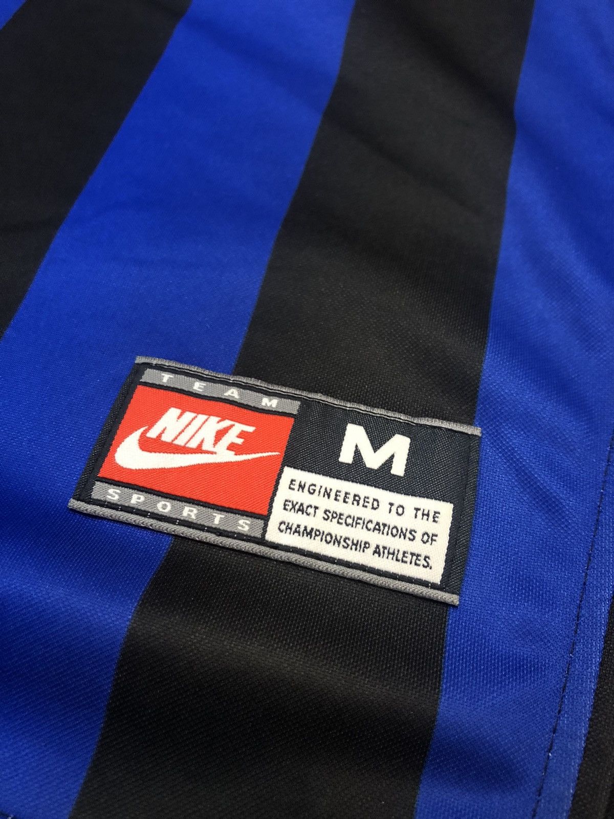 Nike Inter Milan 98/99 home shirt #9 Ronaldo Size US M / EU 48-50 / 2 - 6 Thumbnail