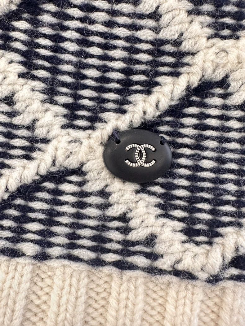 Chanel Chanel Cashmere coco letter snowflake turtleneck sweater Size XS / US 0-2 / IT 36-38 - 7 Thumbnail