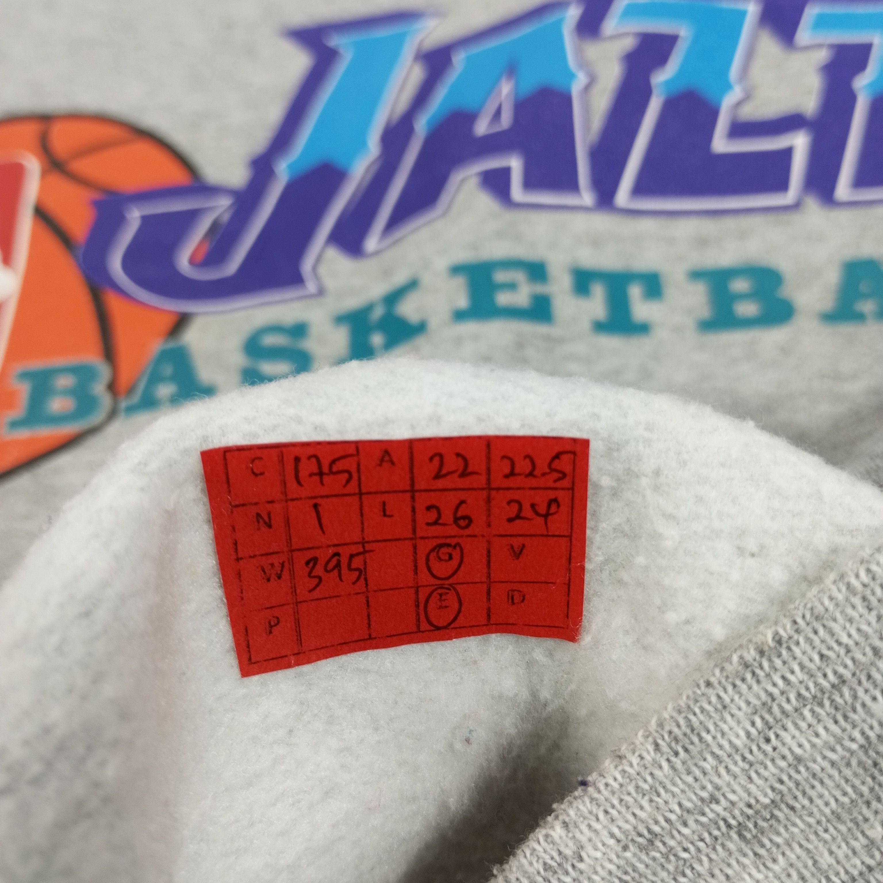 Champion × NBA × Vintage NBA Jazz Basketball X Champion Sweatshirt Streetwear Style Size US M / EU 48-50 / 2 - 11 Thumbnail