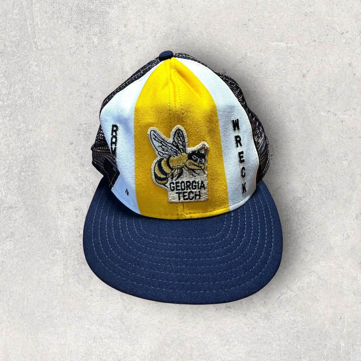 NCAA × Vintage Vintage Georgia Tech Yellow Jackets hat Size ONE SIZE - 1 Thumbnail
