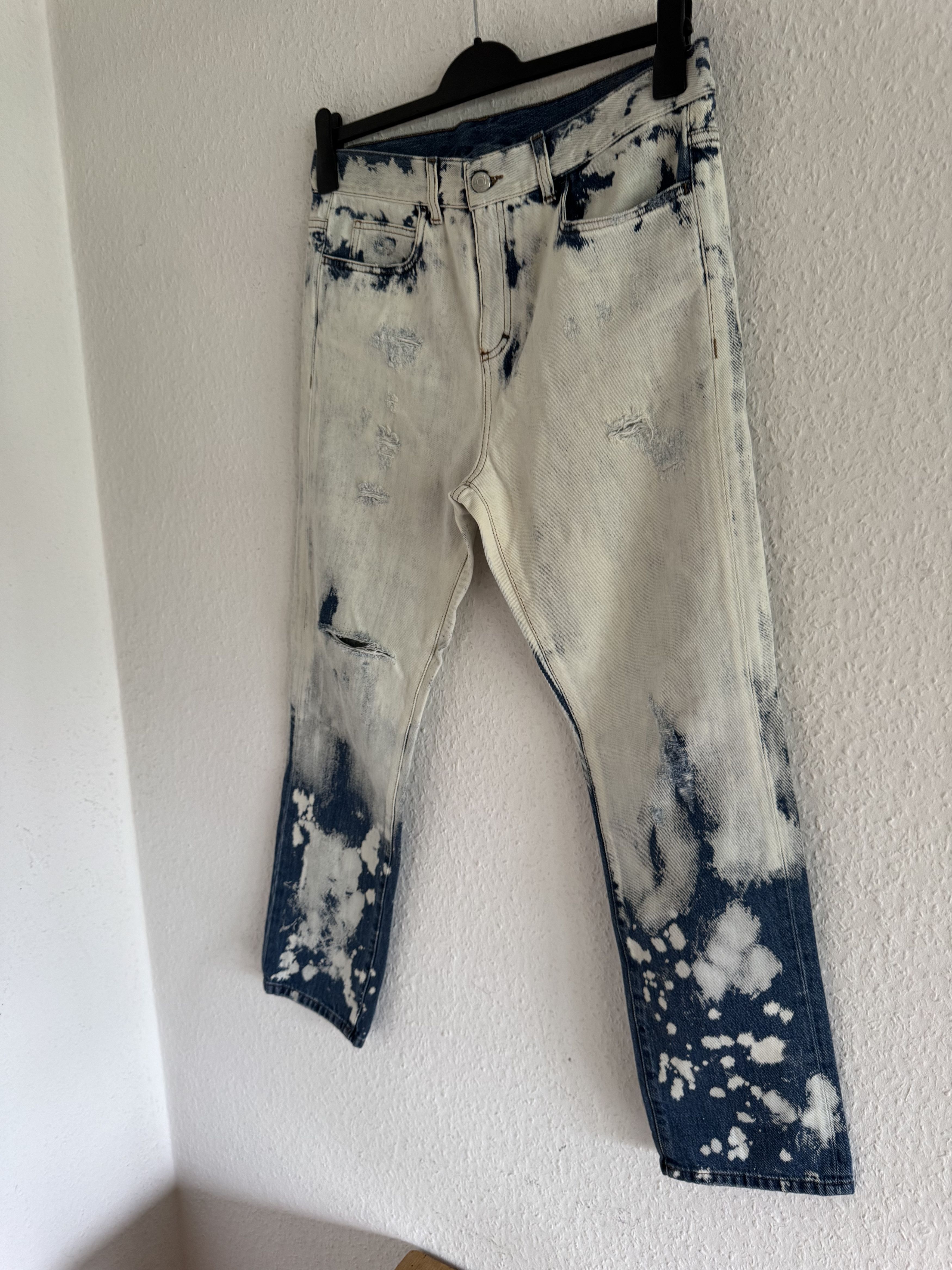 Gucci Bleached Boyfriend Jeans Size US 29 - 3 Thumbnail