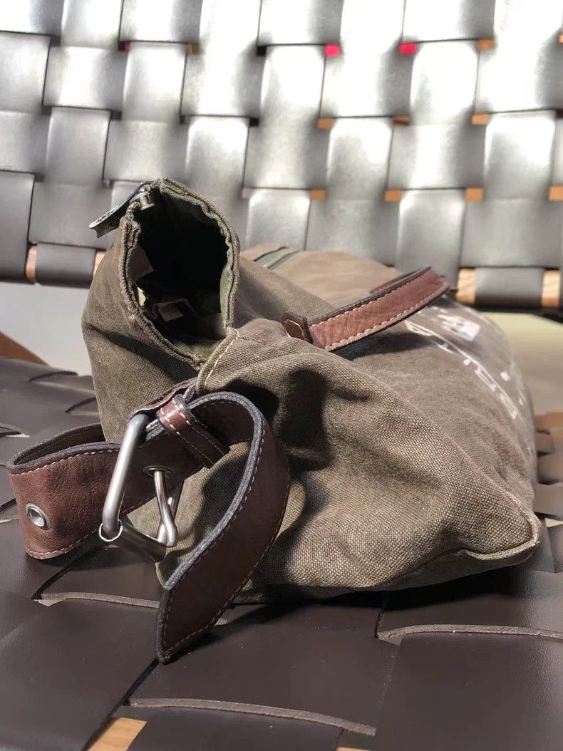 Vivienne Westwood Vivienne Westwood size os Used military uniform canvas bag Size ONE SIZE - 7 Thumbnail