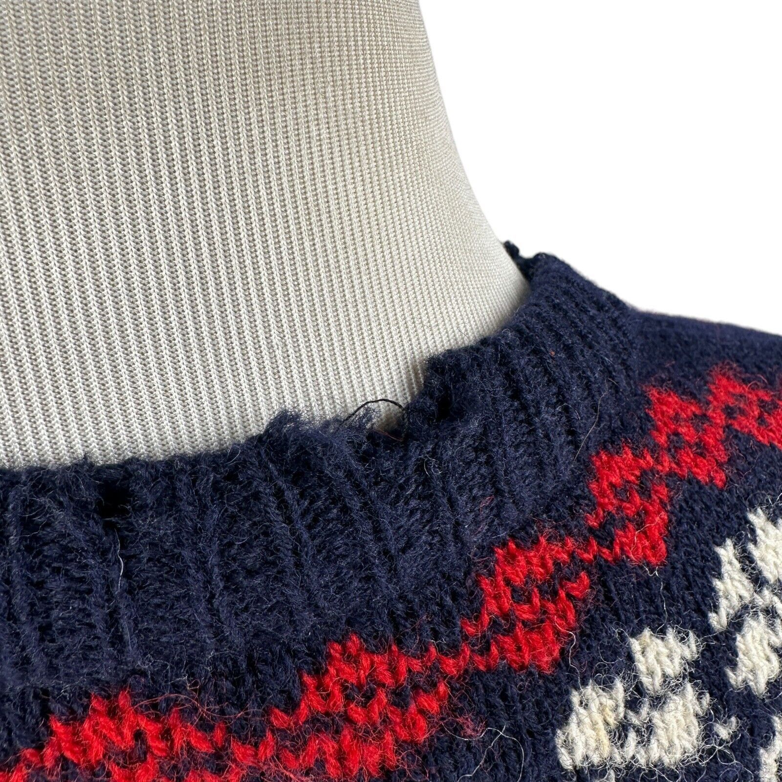 Other Vintage Rauma Cardigan Sweater Men's Medium Blue Red Wool Size US M / EU 48-50 / 2 - 12 Thumbnail