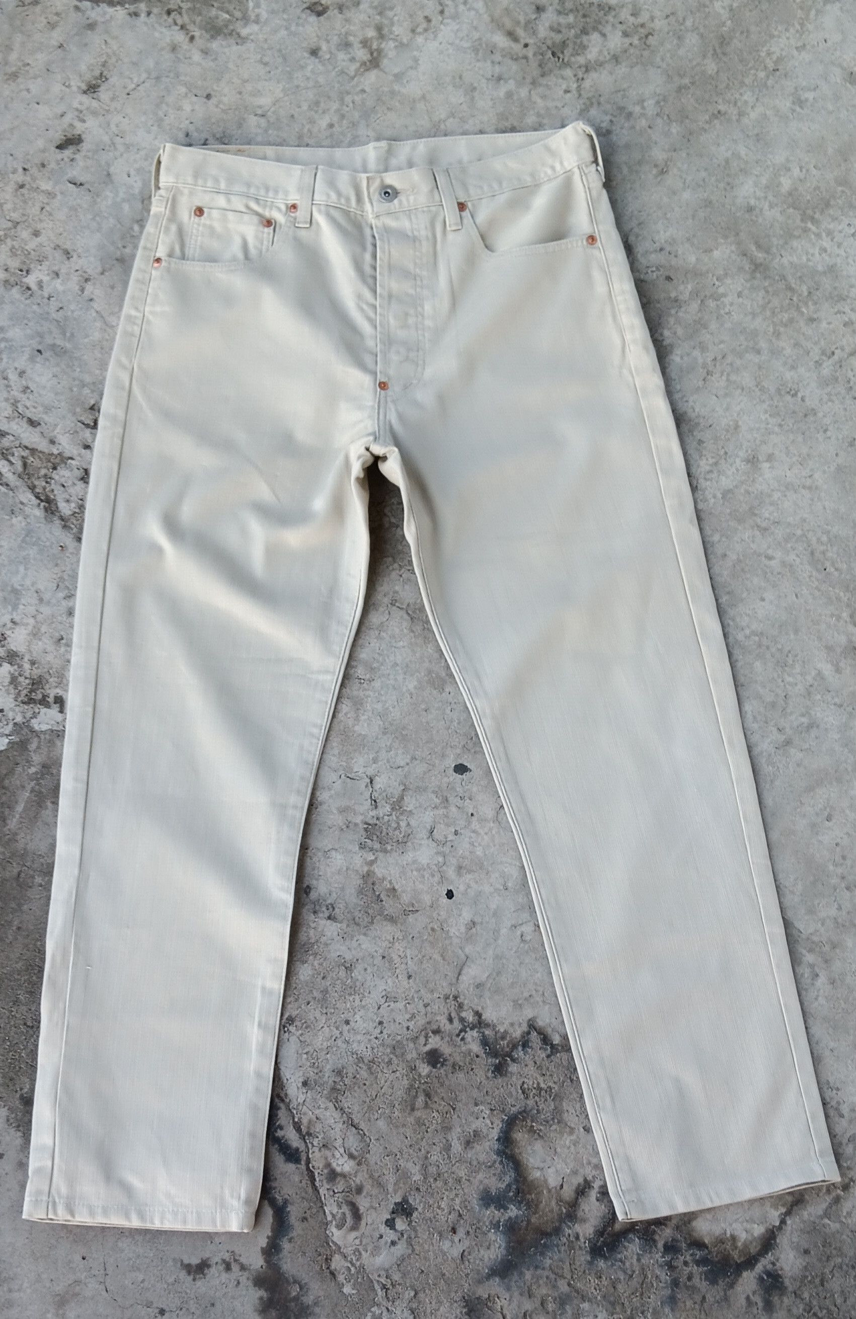 Japanese Brand Vintage Levi's Big E Flying Button Buckle Back Size US 33 - 1 Thumbnail