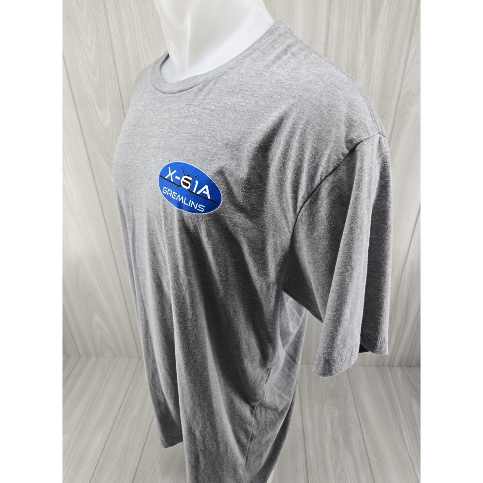Next Level STAIN Dynetics Company X-61A Gremlins Men's Gray T-shirt Size 2XL Size US XXL / EU 58 / 5 - 5 Thumbnail