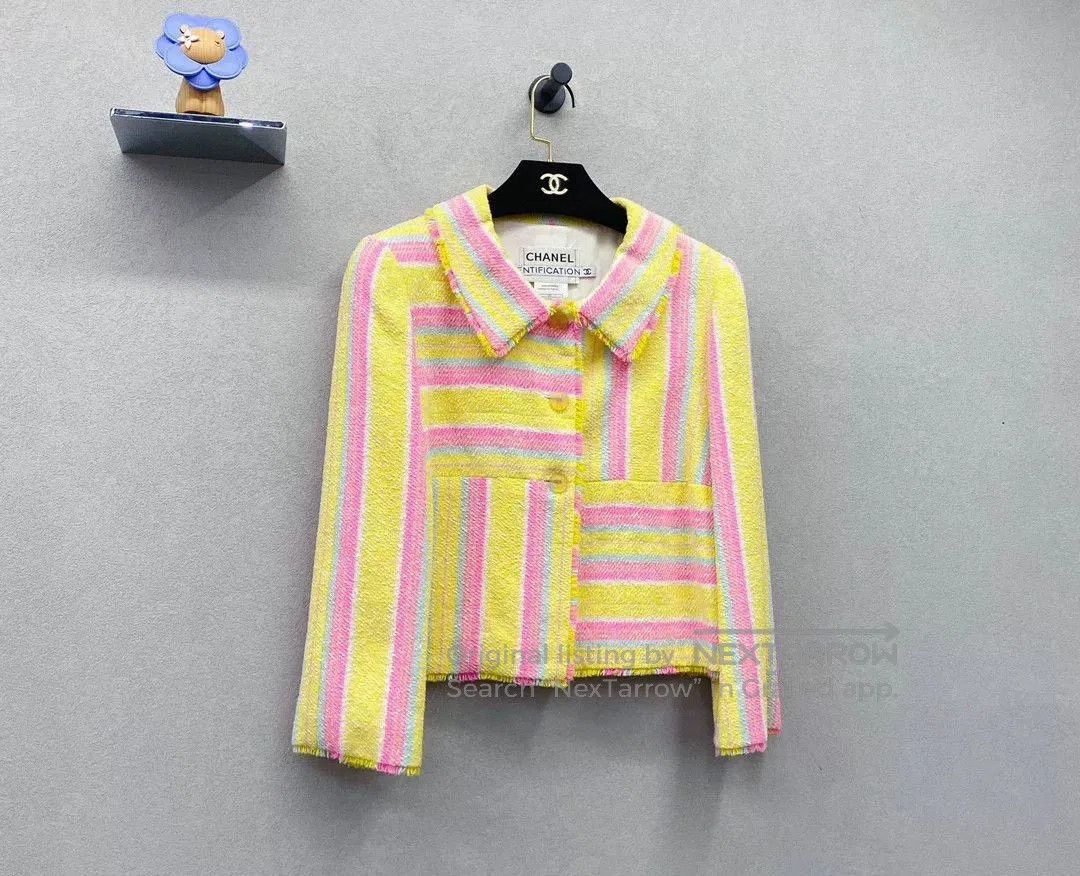 Chanel Chanel Yellow Striped Jacket. Size US S / EU 44-46 / 1 - 3 Thumbnail