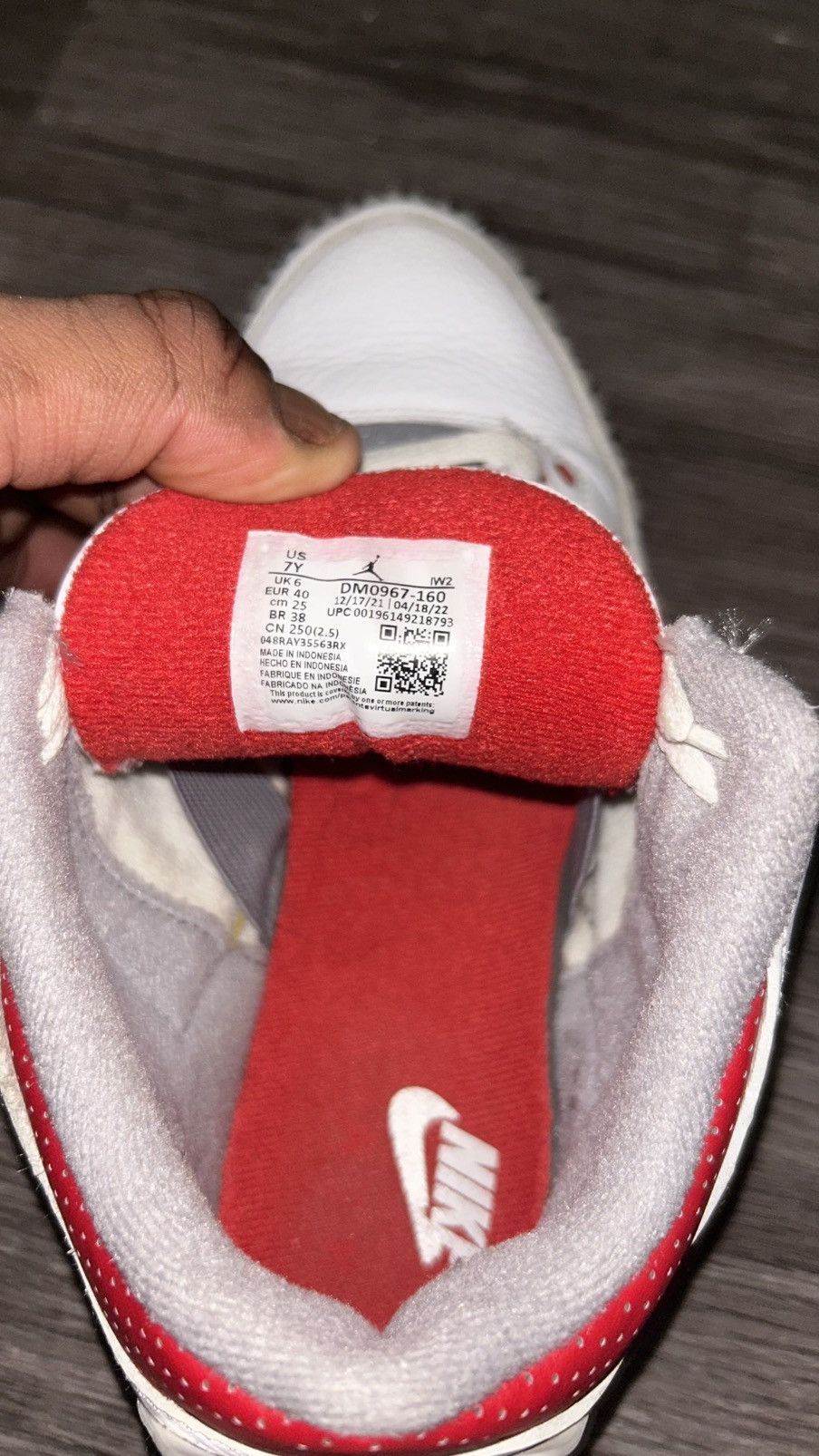 Jordan Brand Air Jordan 3 Retro “Fire Red” Size US 7 / EU 40 - 6 Thumbnail