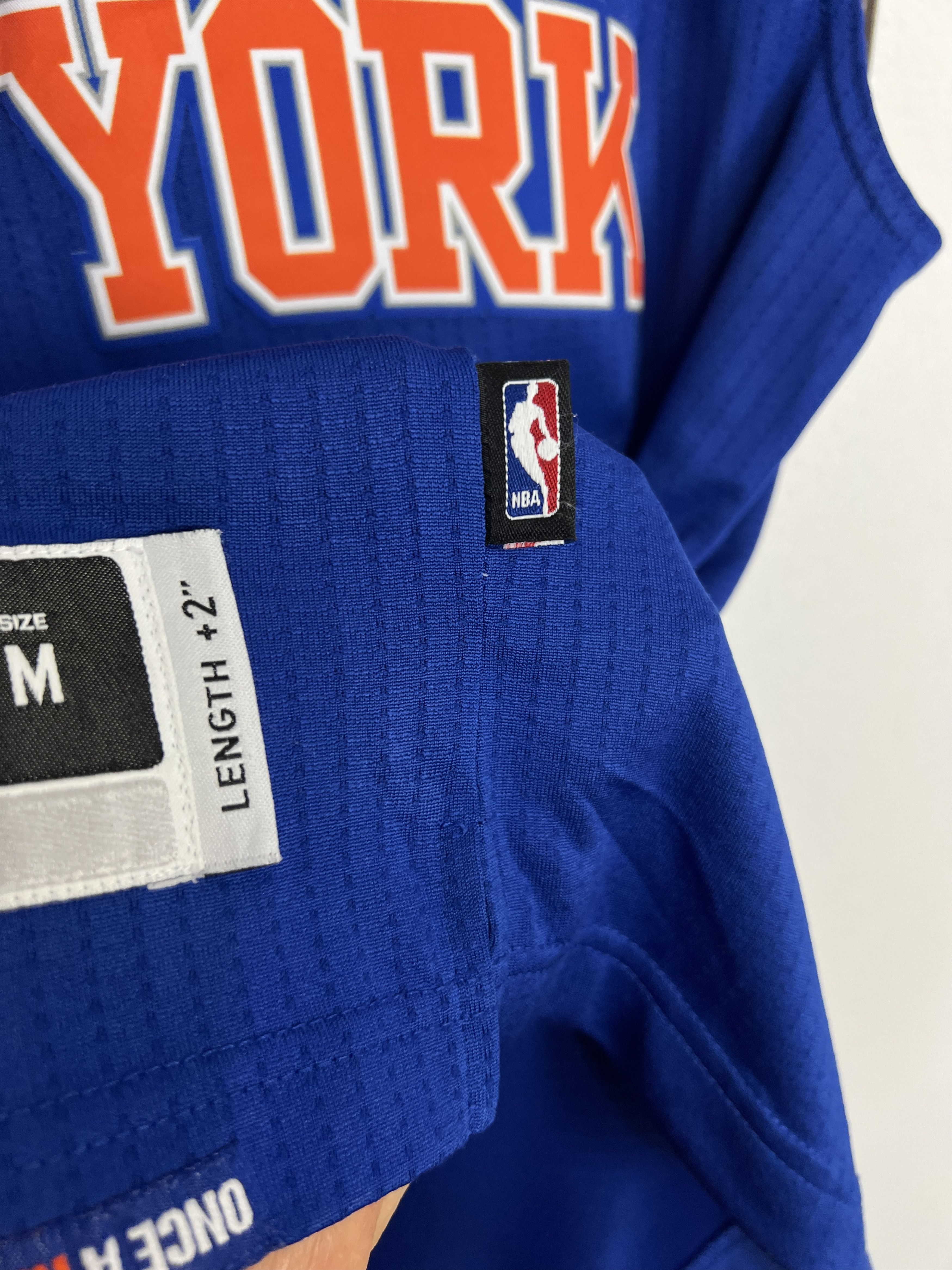 Adidas Vintage New York Knicks NBA Jersey #6 Porzingis Trikot Size US M / EU 48-50 / 2 - 5 Thumbnail