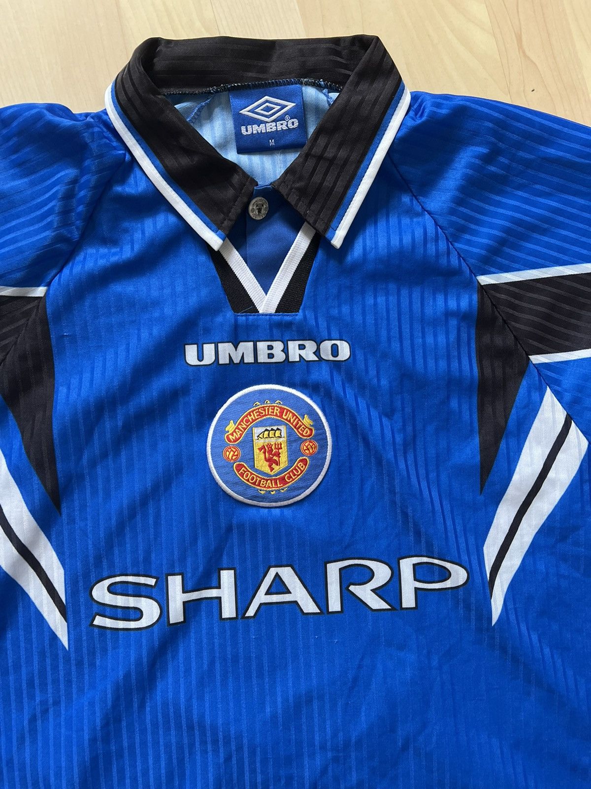Umbro Mamchester United jersey 1996/1997 away Size US M / EU 48-50 / 2 - 2 Thumbnail