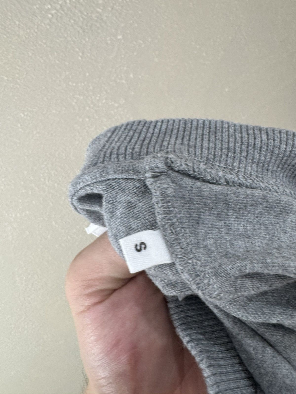 AMI Ami Paris Sweatshirt light crewneck small logo Size US S / EU 44-46 / 1 - 7 Thumbnail