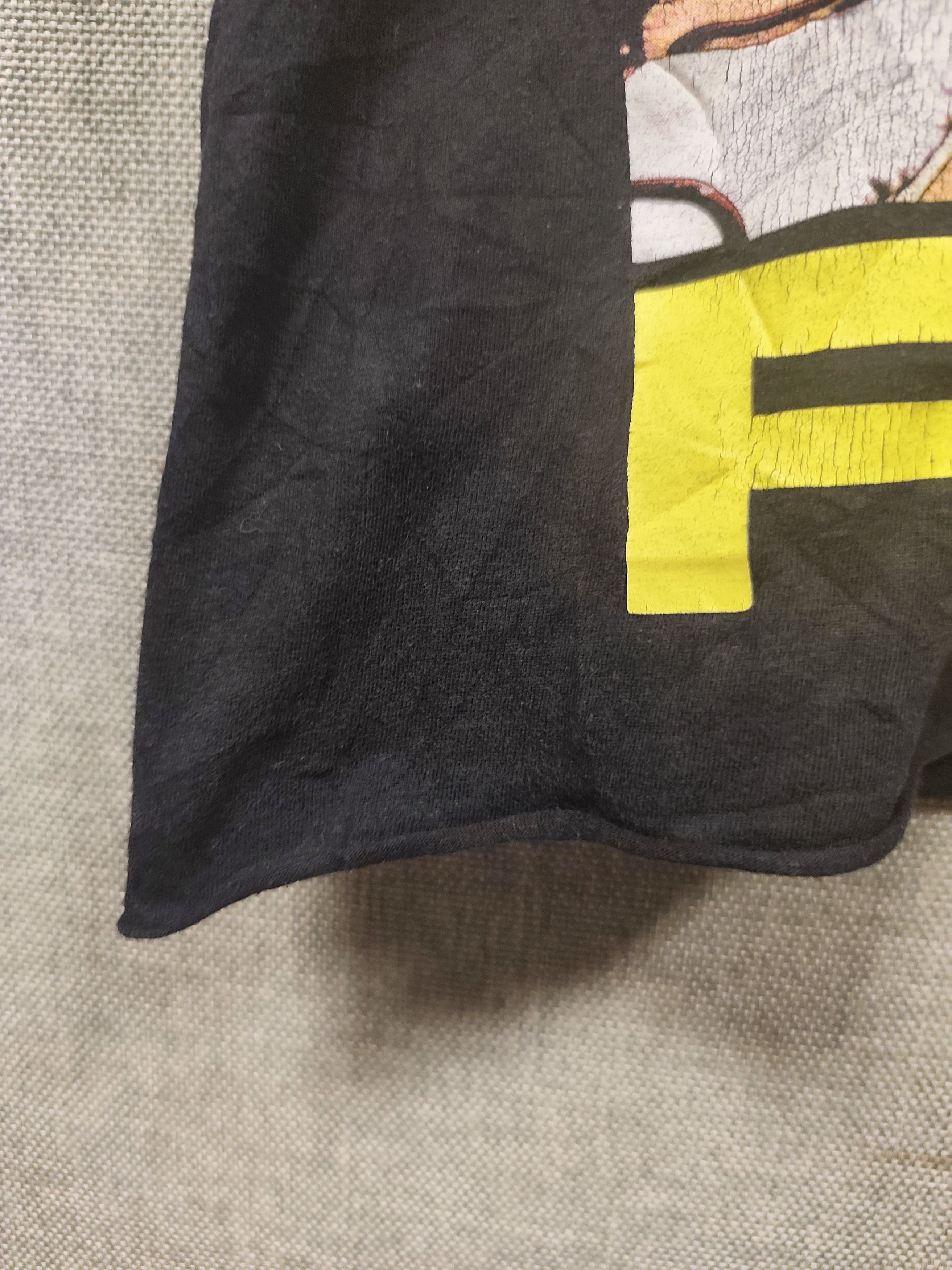 Band Tees × Pink Floyd Band Pink Floyd world tour 1987 crop top tee Size US L / EU 52-54 / 3 - 6 Thumbnail