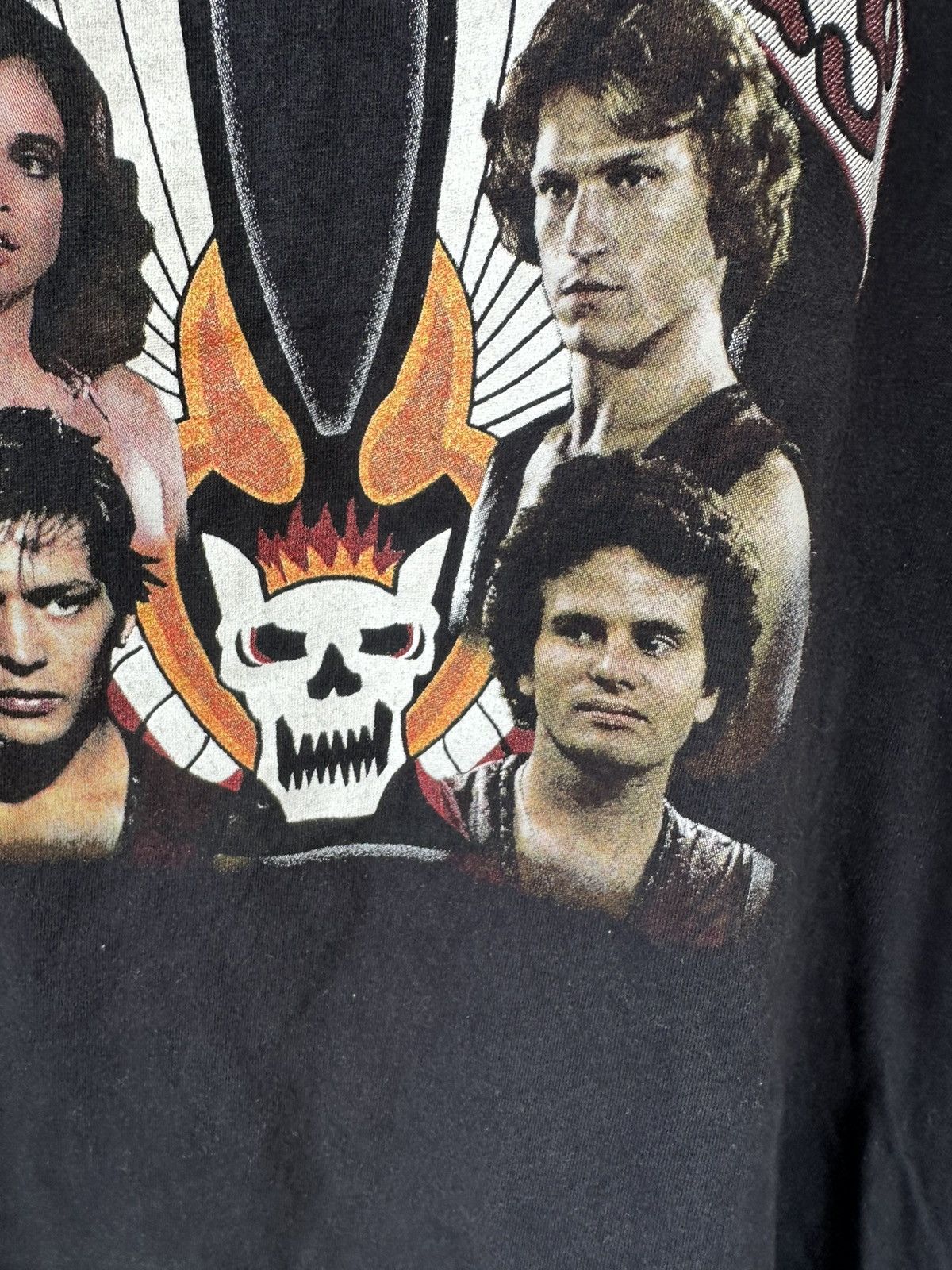 Vintage Vintage Y2K The Worriors Movie Tee Size US L / EU 52-54 / 3 - 3 Thumbnail