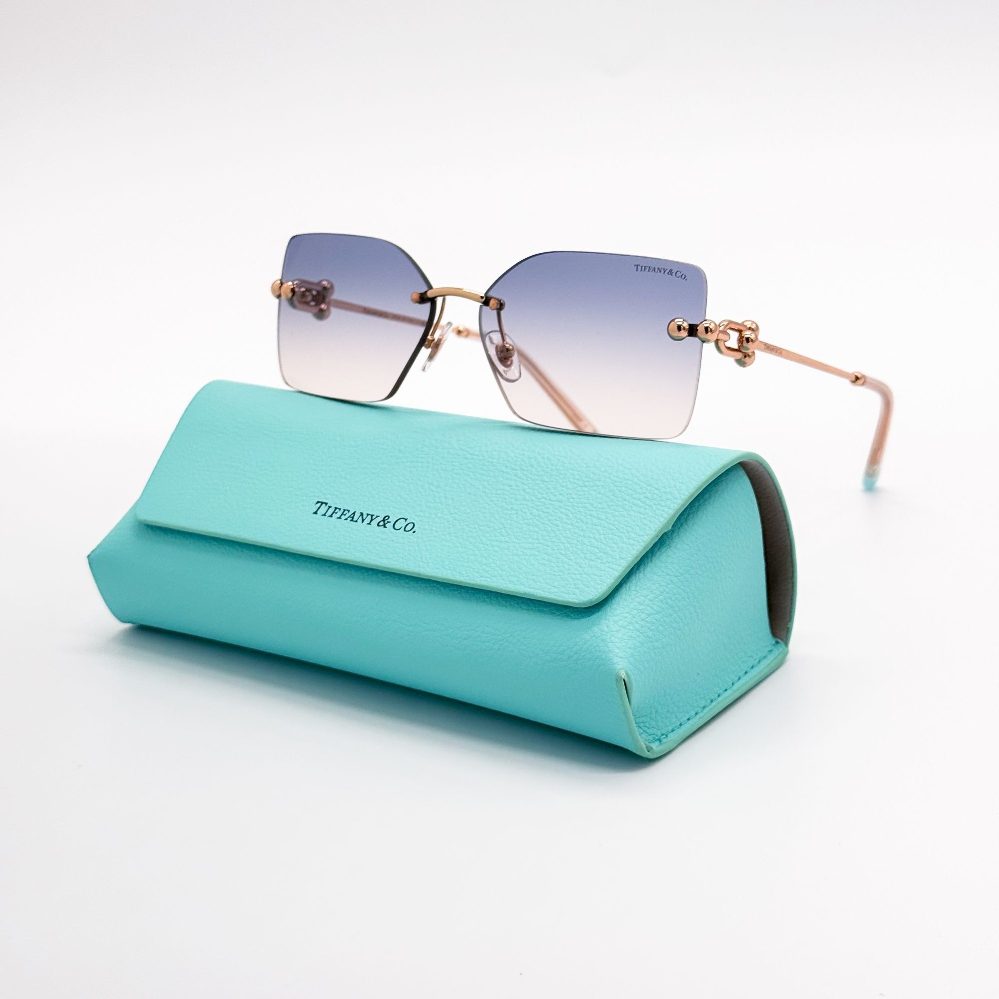 Tiffany & Co Sunglasses Women 61-17-125 Black TF 4001 8001/3C Silver Logo Tiffany & Co. Gray Designer Sunglasses for Women for sale | eBay main image 4