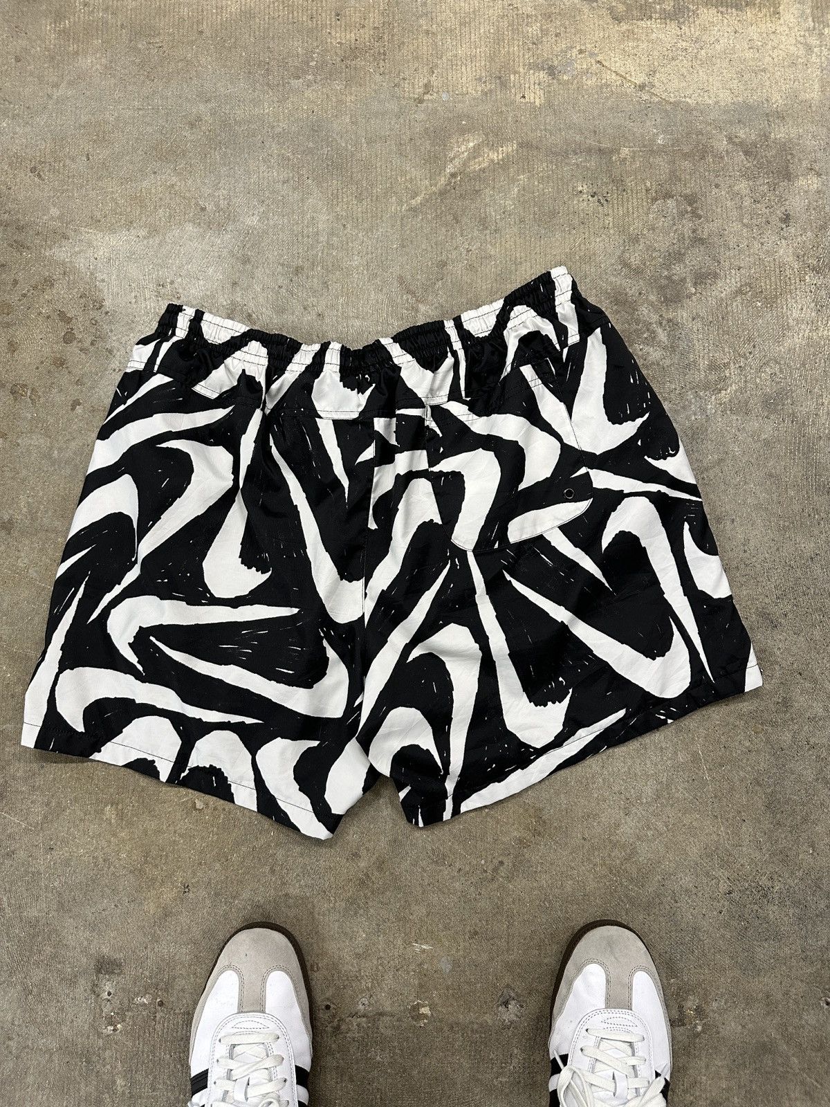 Nike Y2K Nike Swoosh All Over Print Athletic Nylon Shorts Size US 35 - 2 Thumbnail