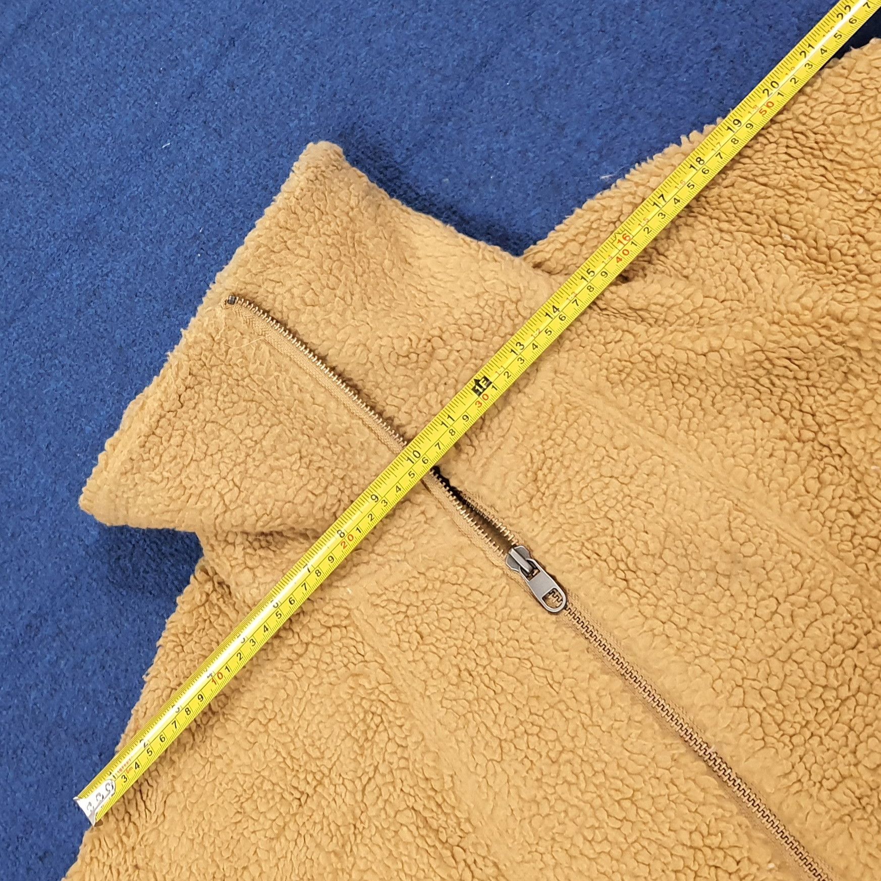 Undercover × Uniqlo Vintage Uniqlo U Fleece Boxy Undercover Custom Logo C277N14 Size US S / EU 44-46 / 1 - 8 Thumbnail
