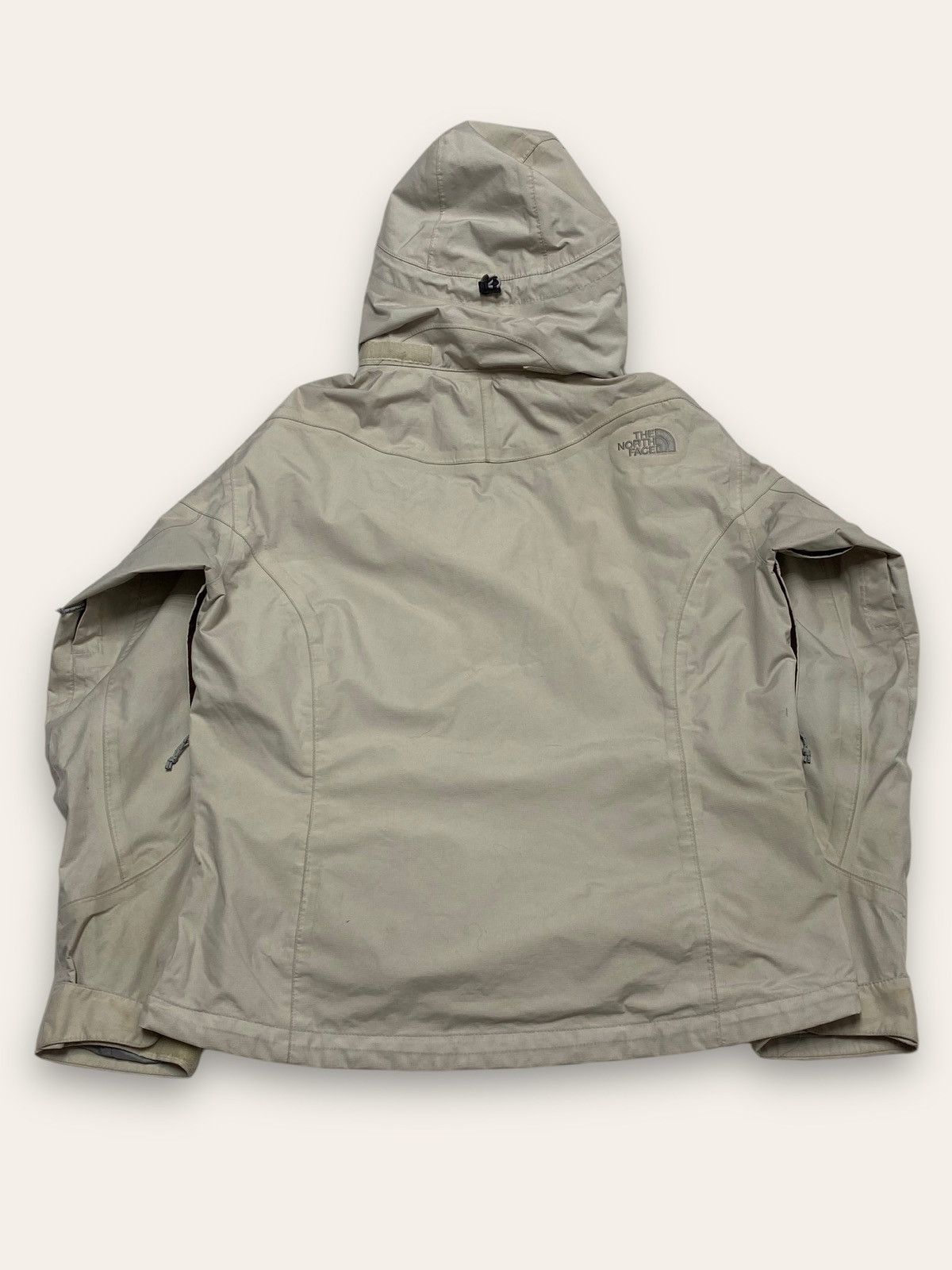 The North Face Vintage THE NORTH FACE Grey Waterproof Windbreaker Shell Size US M / EU 48-50 / 2 - 9 Thumbnail