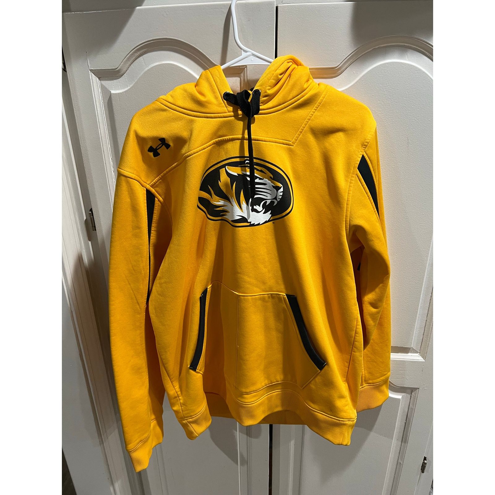 Under Armour Under Armour Mizzou Tigers Hoodie Mens Large Size US L / EU 52-54 / 3 - 3 Thumbnail