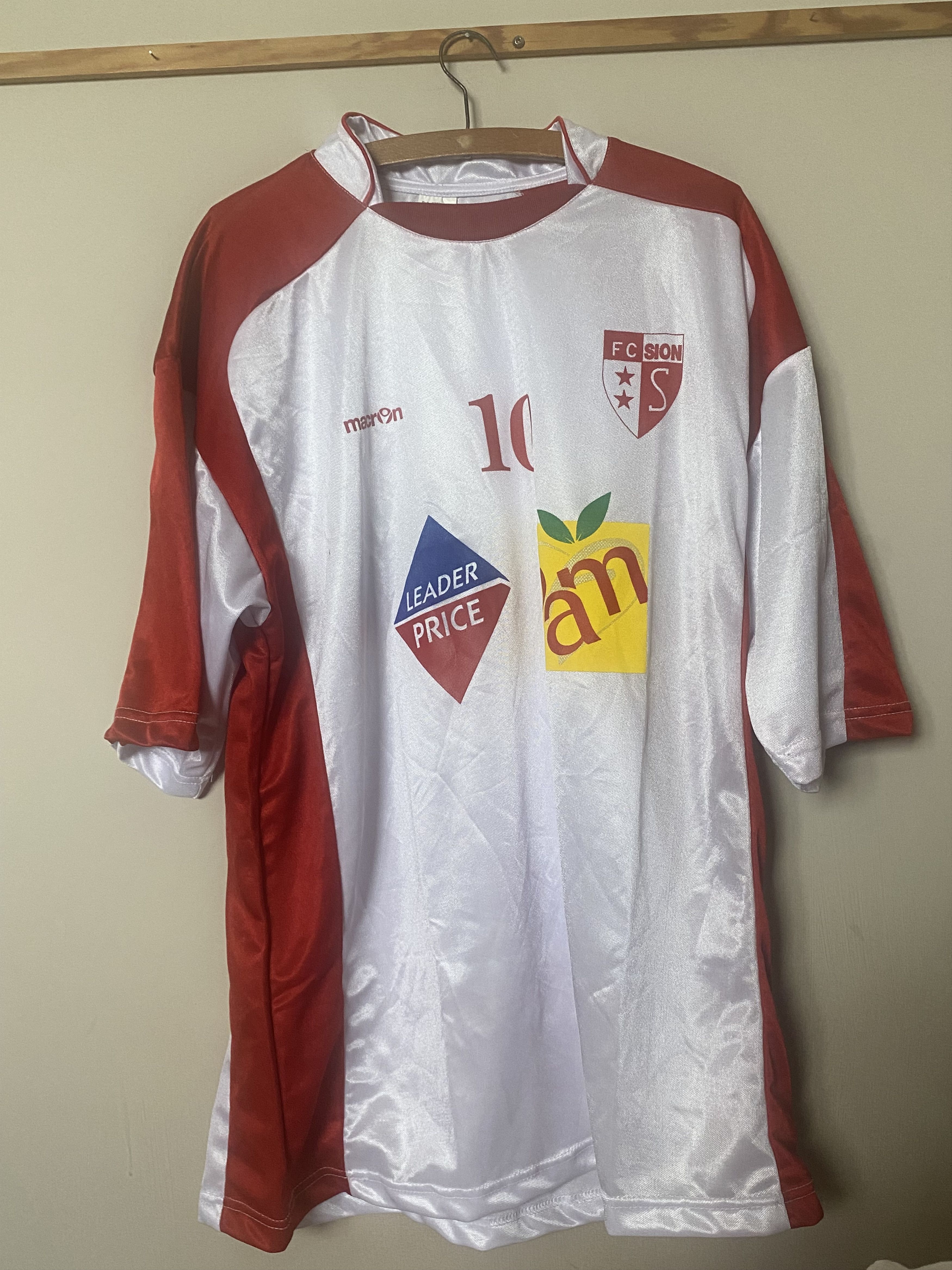 Macron Vintage F.C. SION - 2007 - 2008 - Macron - XL - UNIQUE Size US XL / EU 56 / 4 - 1 Thumbnail