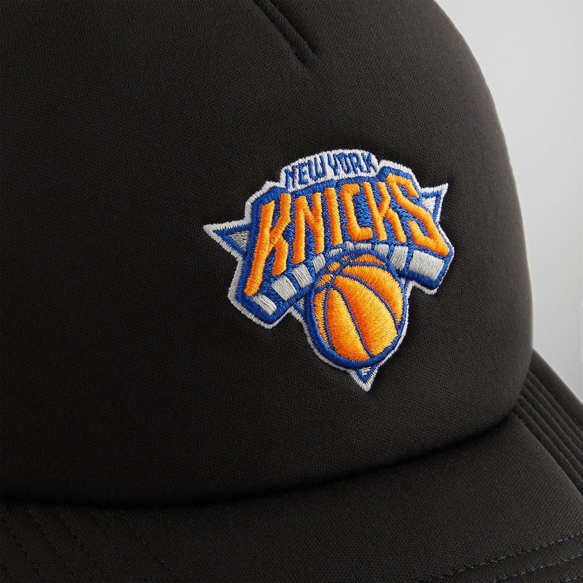 47 × Kith Kith & '47 New York Knicks Satin Franchise LS Trucker Hat Size ONE SIZE - 5 Thumbnail