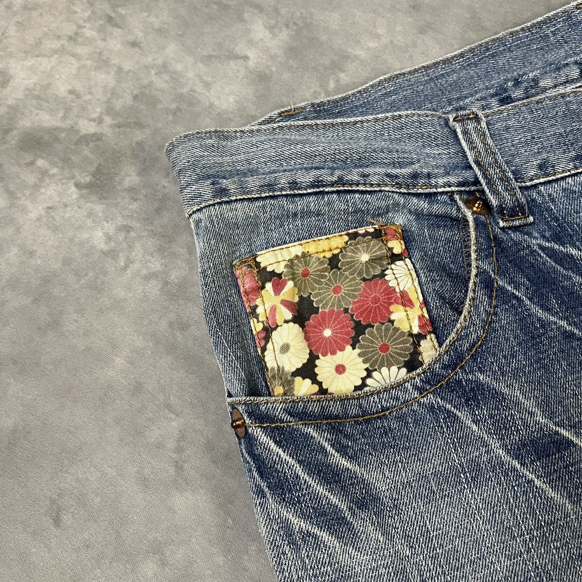 Japanese Brand Rare Japanese Art Denim – Sakura Blossom Embroidery Size US 34 / EU 50 - 6 Thumbnail
