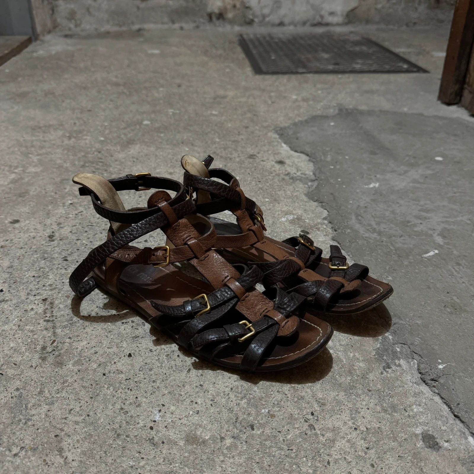 Miu Miu Miu miu ancient style sandals Size US 7 / IT 37 - 2 Thumbnail