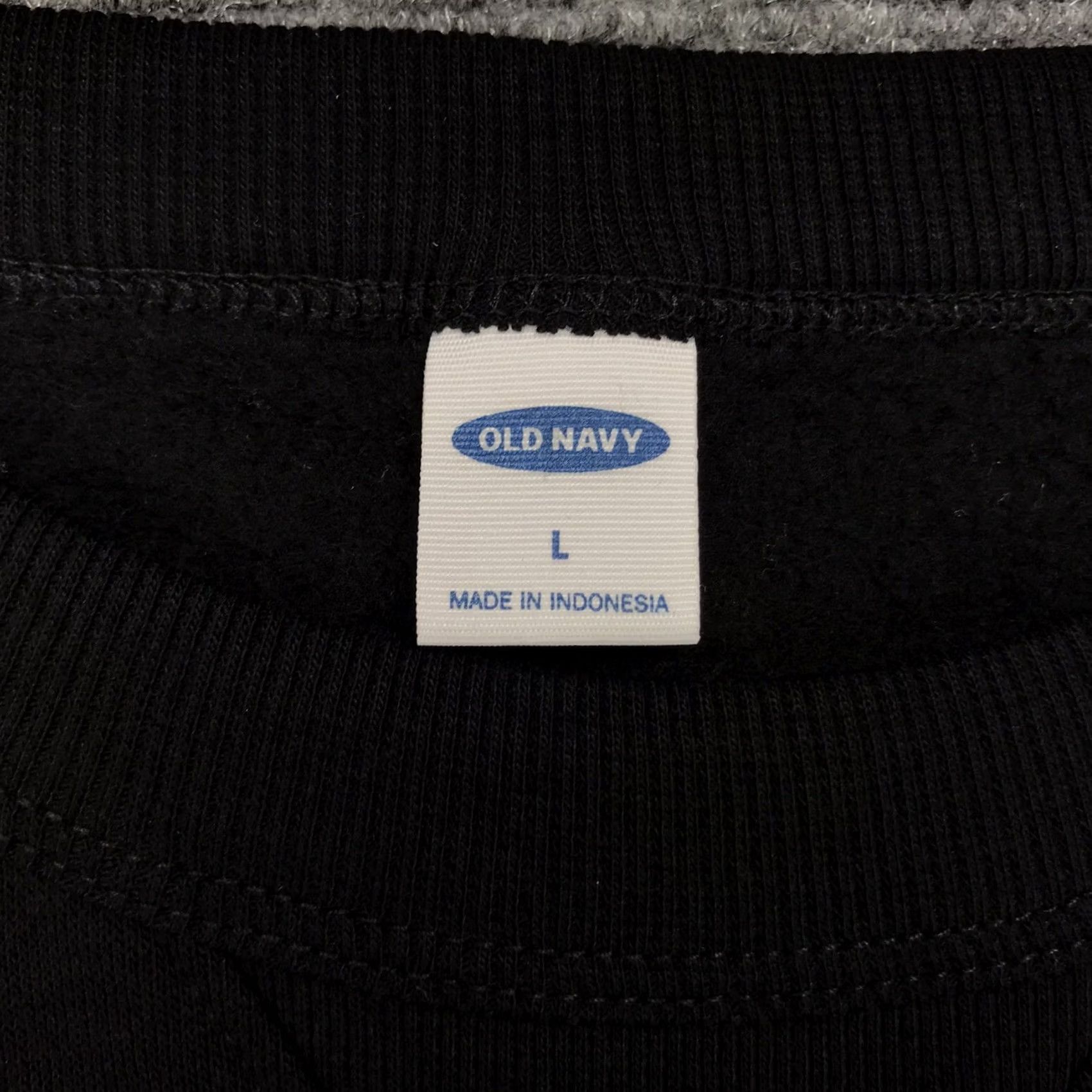 Old Navy VINTAGE NWOT Old Navy Women's Black Crewneck Sweatshirt Large Gusset Style Pullover Size L / US 10 / IT 46 - 2 Thumbnail