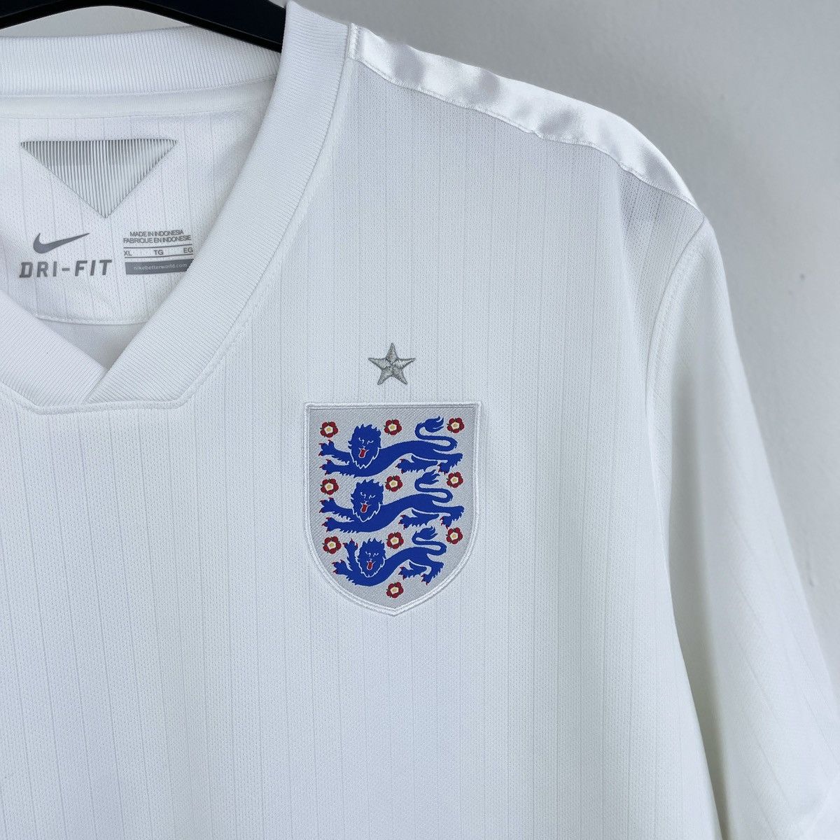Nike England Nike Home Jersey Men’s Shirt 2014/2015 size XL Size US XL / EU 56 / 4 - 4 Thumbnail