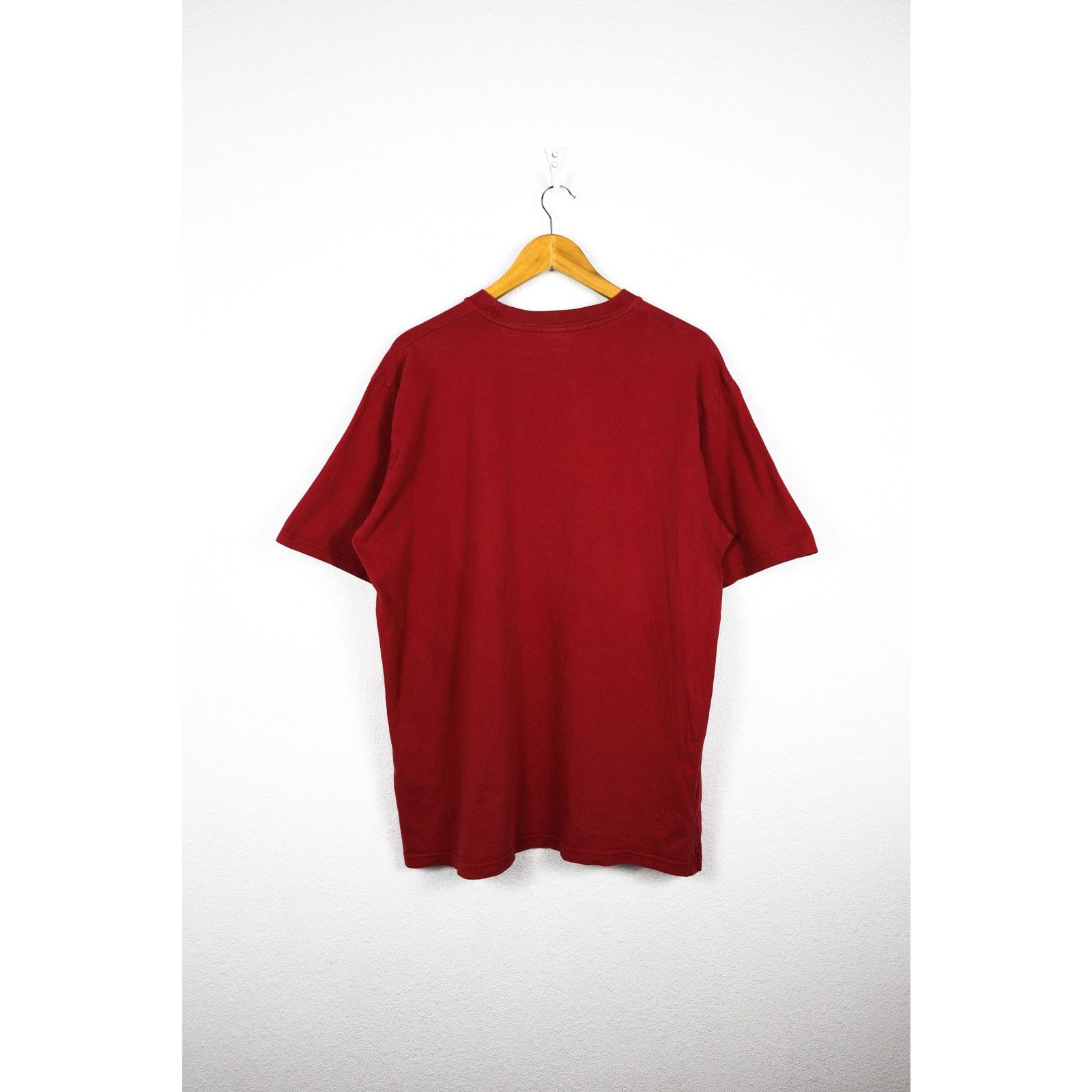 Nike Vintage Nike Swoosh Logo Red Tee T-shirt 90s Y2K Size US XL / EU 56 / 4 - 5 Thumbnail
