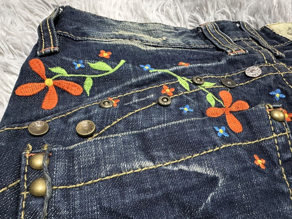 Tornado Mart 🔥Y2K Lolita Exotic Vintage Denim Flared Embroidered Floral Size US 29 - 5 Thumbnail