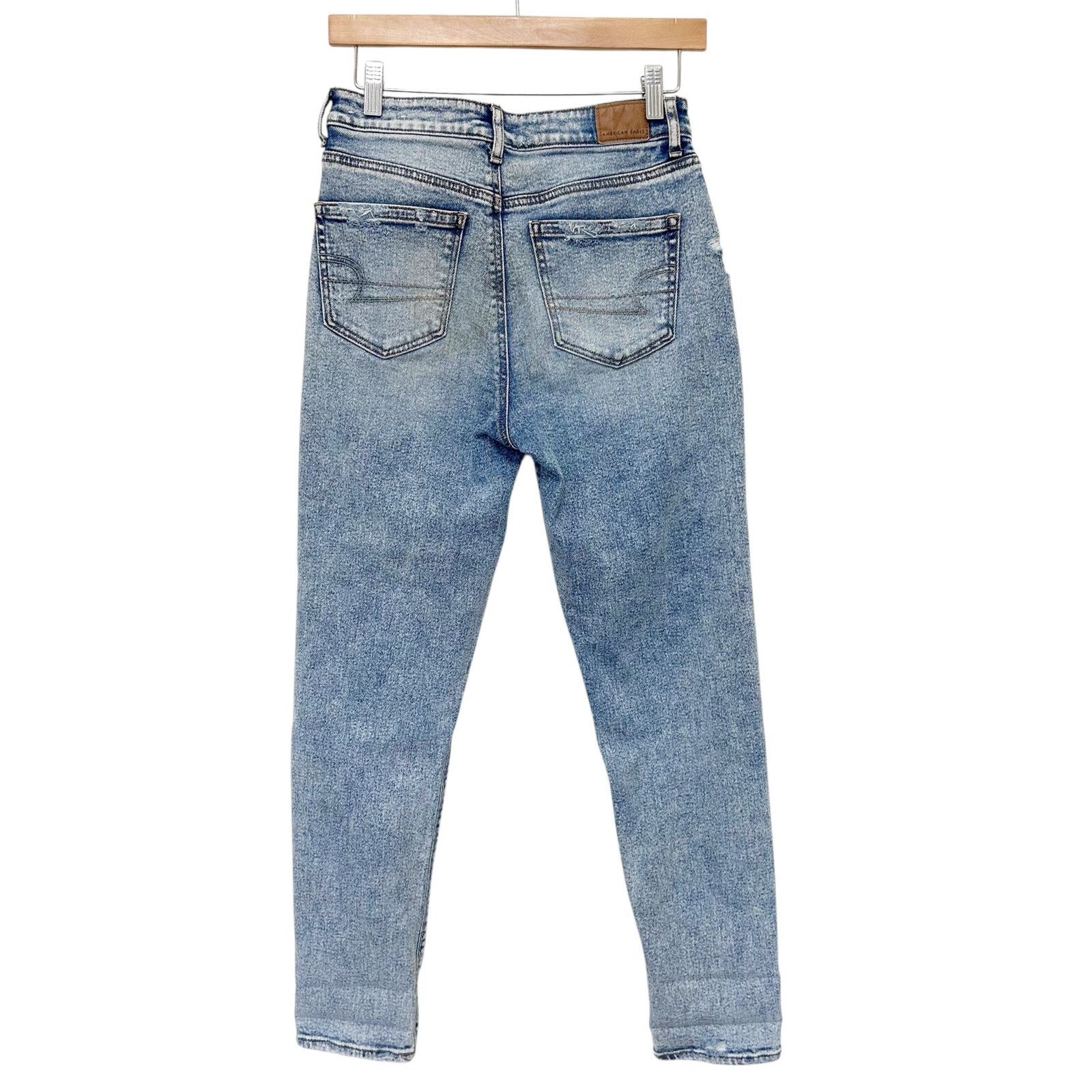 American Eagle Outfitters American Eagle Mom Jeans Sz 2 Size 26" / US 2 / IT 38 - 5 Thumbnail