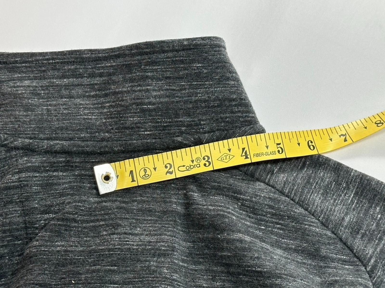 Banana Republic Banana Republic 1/4 Zip Moisture Wicking Pullover Gray Men L Size US L / EU 52-54 / 3 - 6 Thumbnail