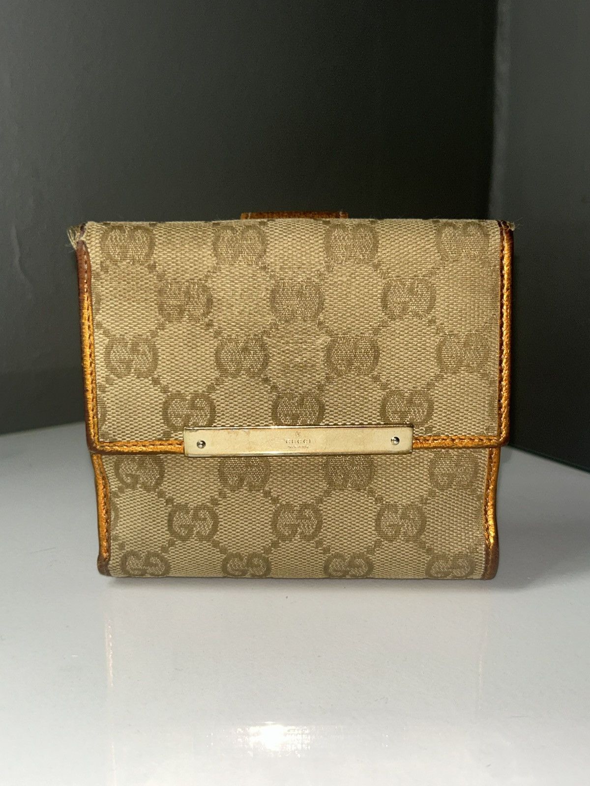 Gucci Gucci GG Compact Wallet w Bronze Interior (project piece) Size ONE SIZE - 6 Thumbnail