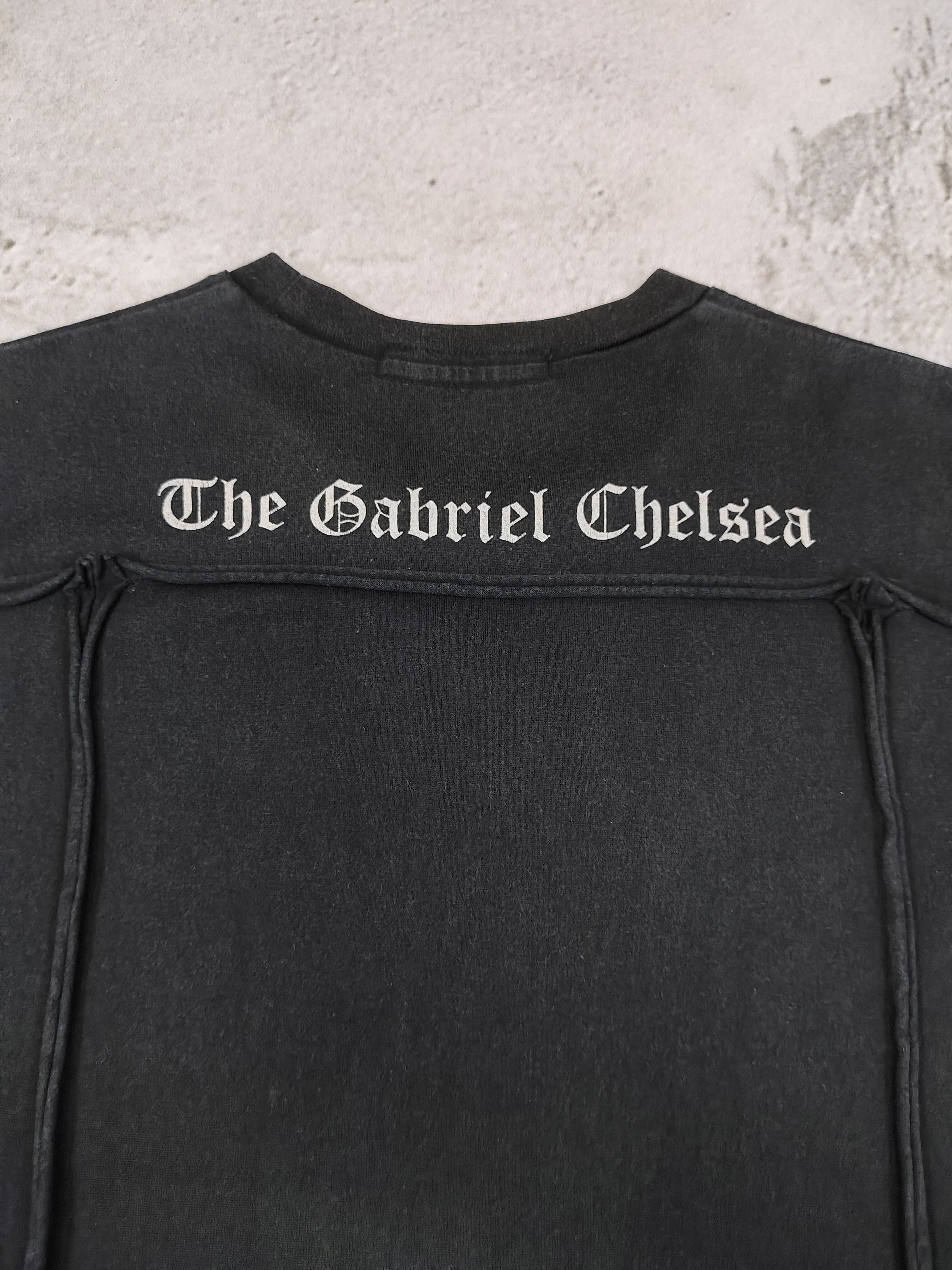 Japanese Brand The Gabriel Chelsea❤️‍🔥Cut And Sew Panel Gothic Tshirt Size US M / EU 48-50 / 2 - 2 Thumbnail